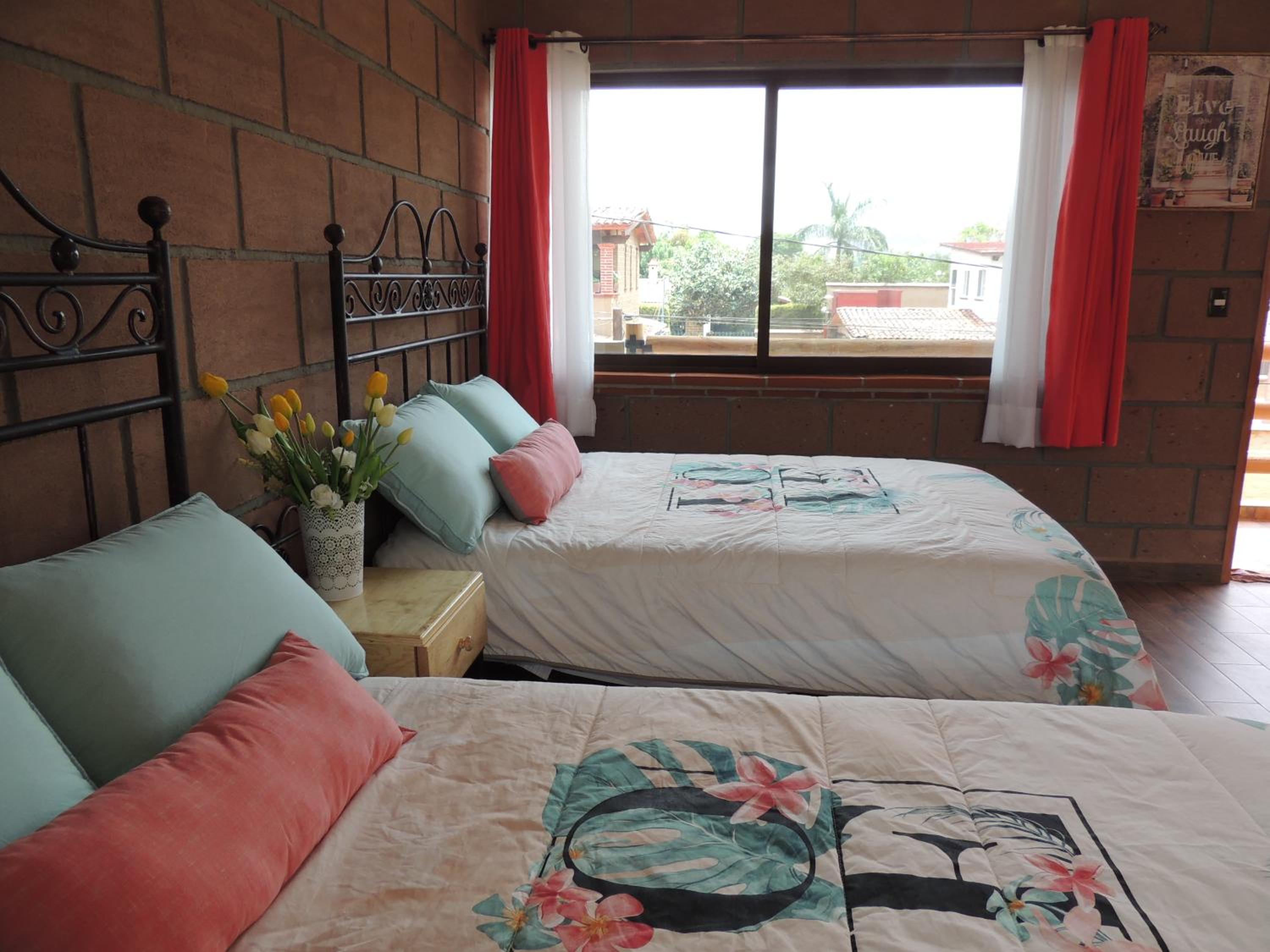 Standard Twin Room with Mountain View photo 3