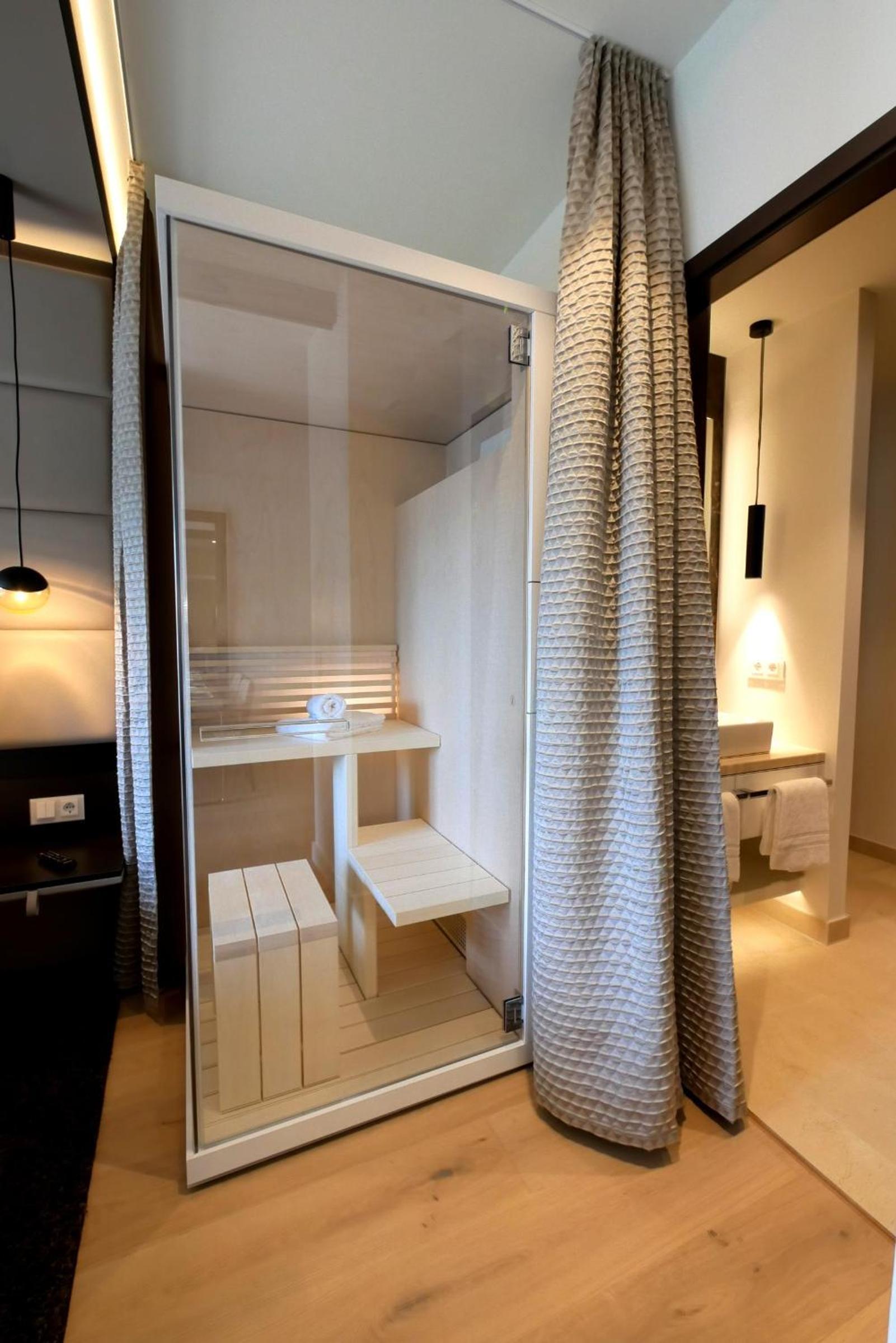 Superior Apartment with Sauna photo 2
