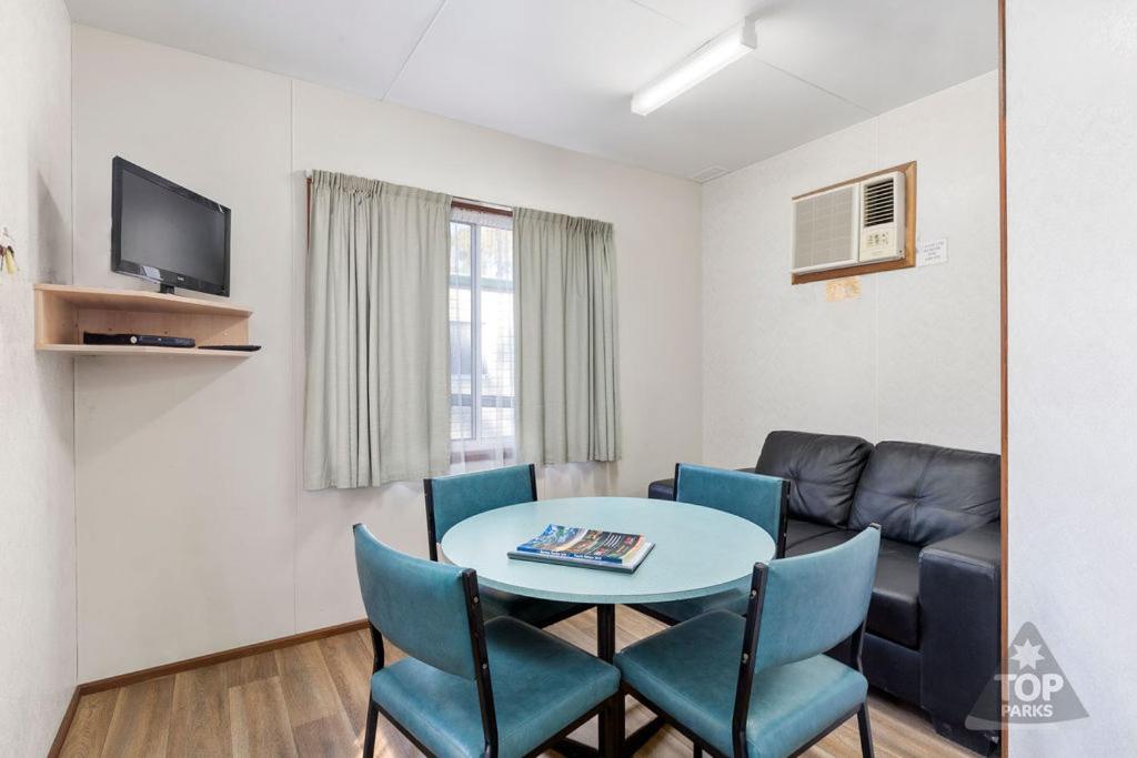 Standard Double Room - Photo 4