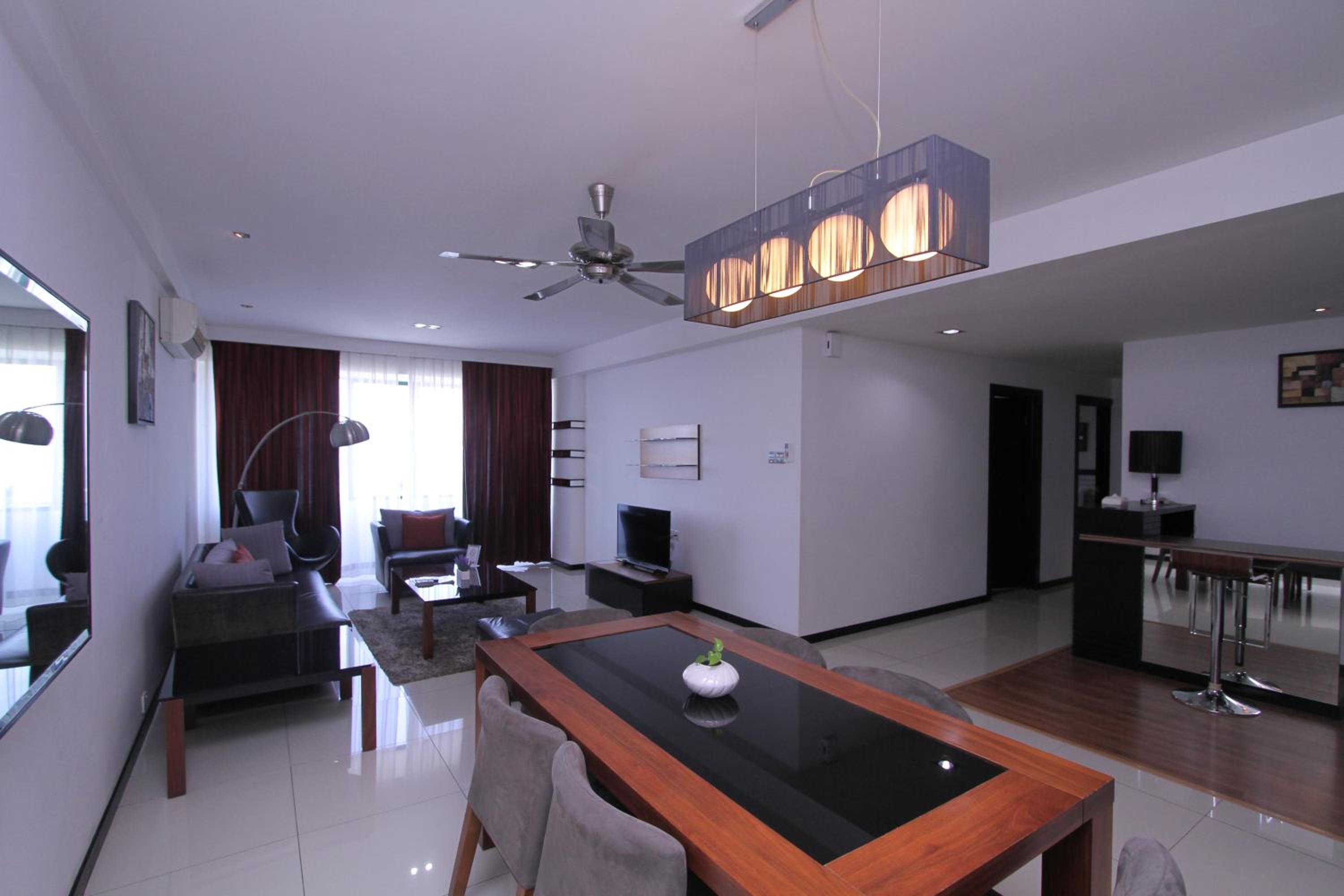 Three-Bedroom Apartment - Photo 26