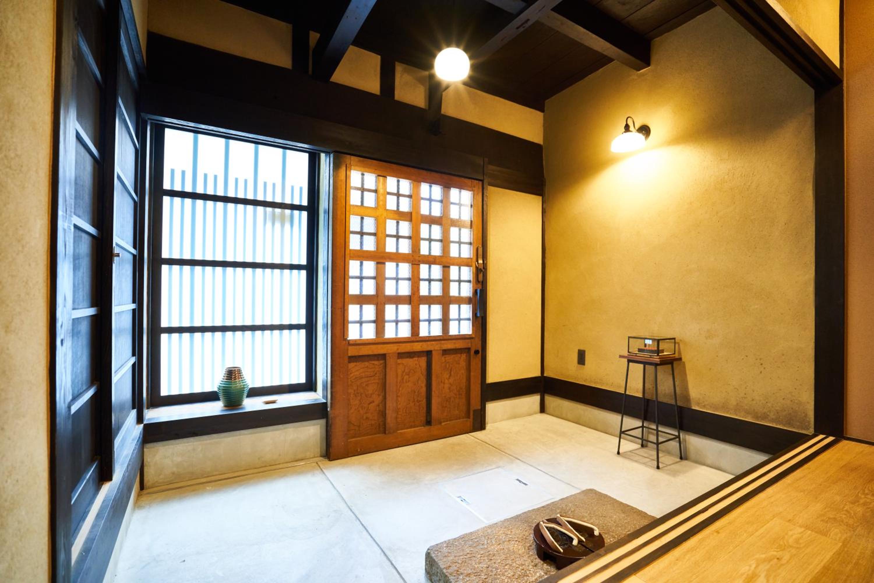 Two-Bedroom Townhouse - Photo 8