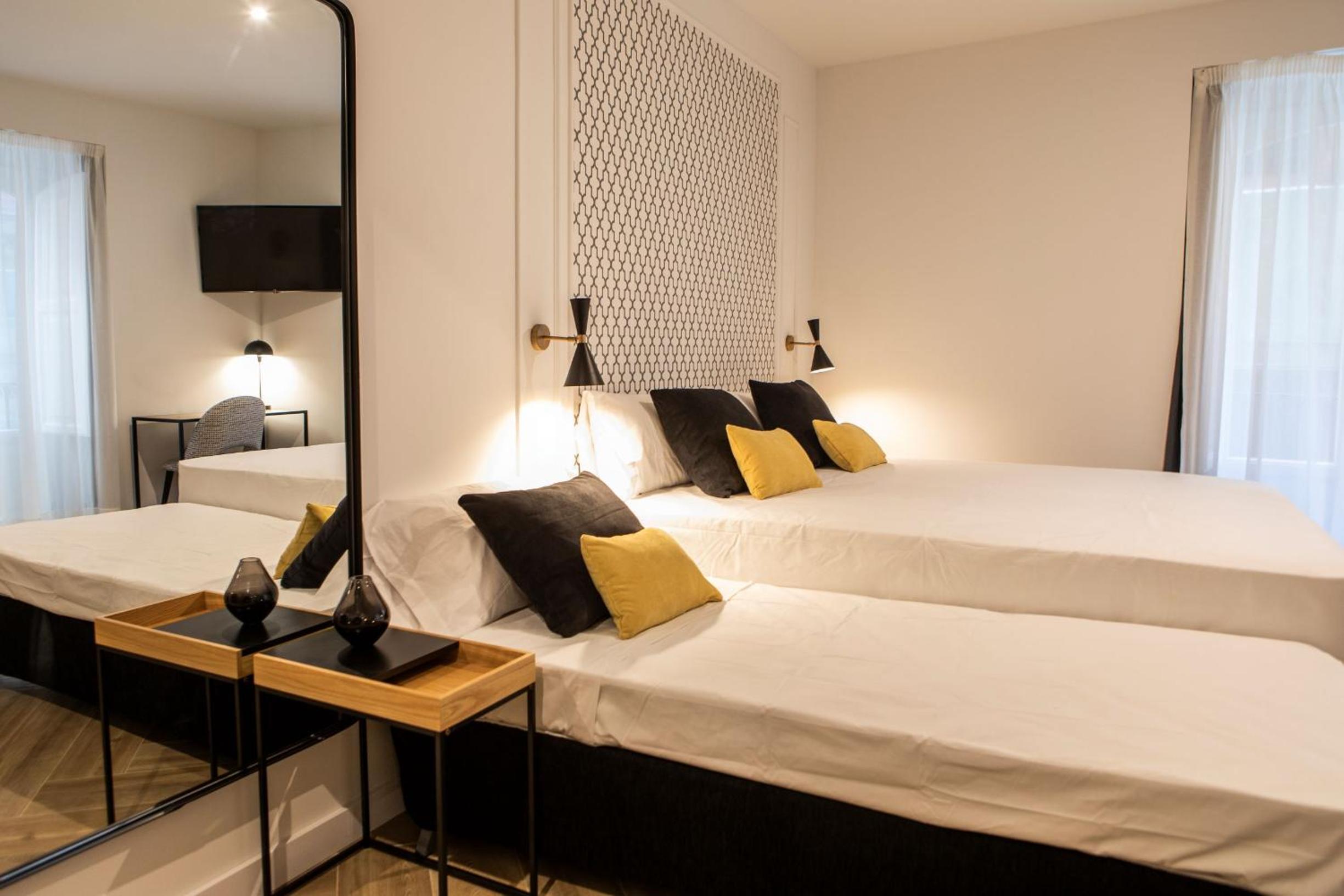 Habitación Triple con Baño Privado