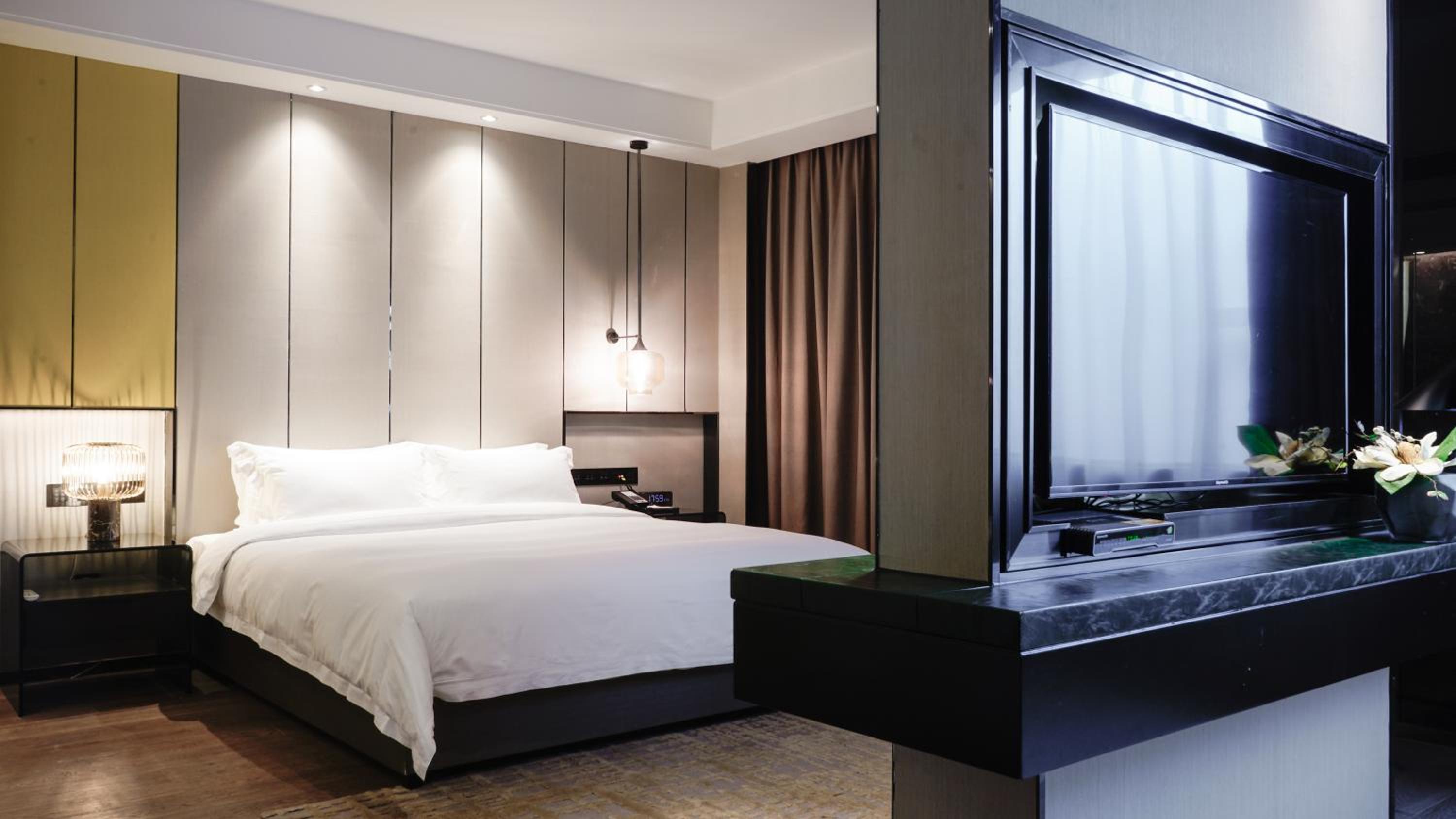 Executive King Room photo 2
