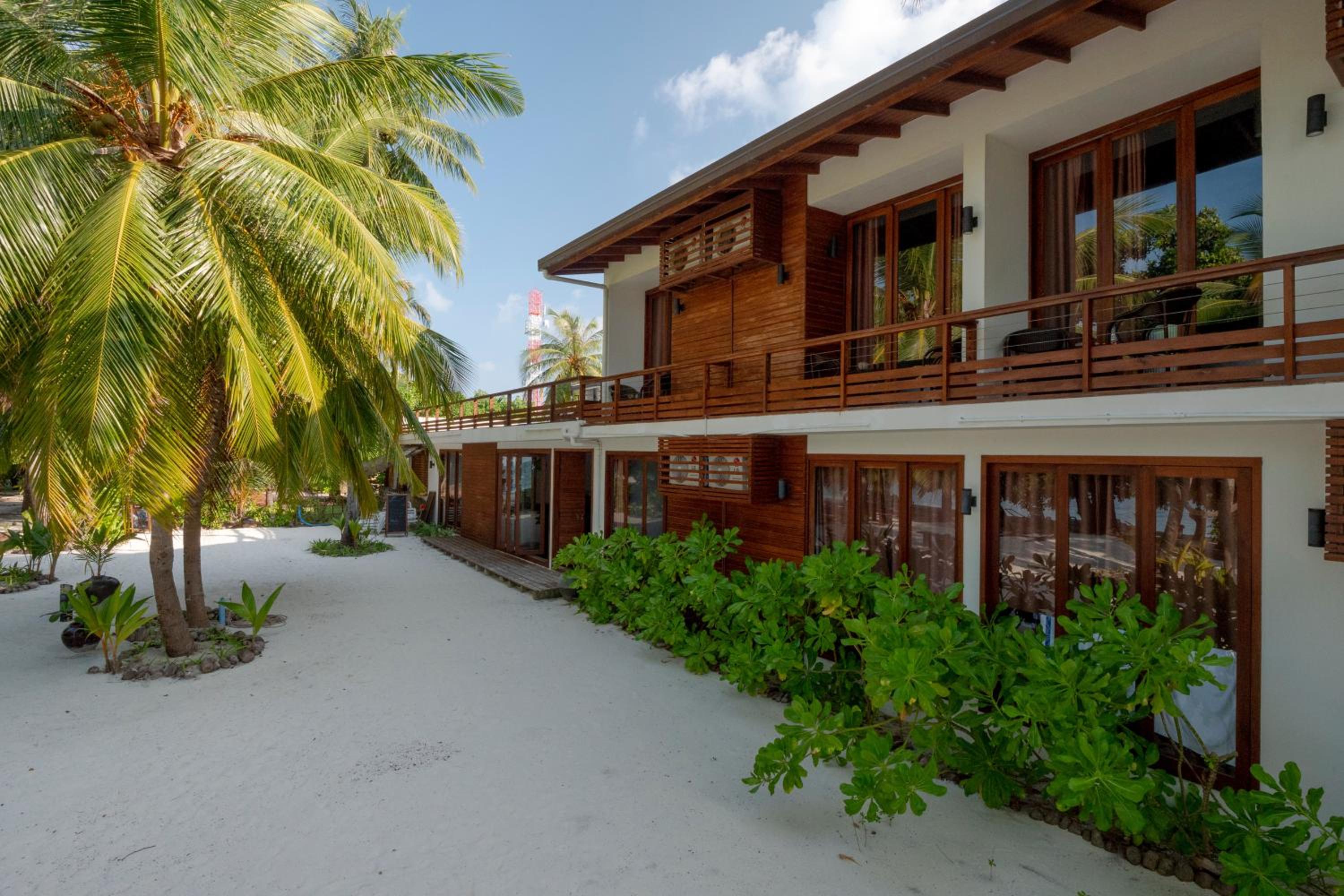 Double or Twin Room with Sea View photo 3