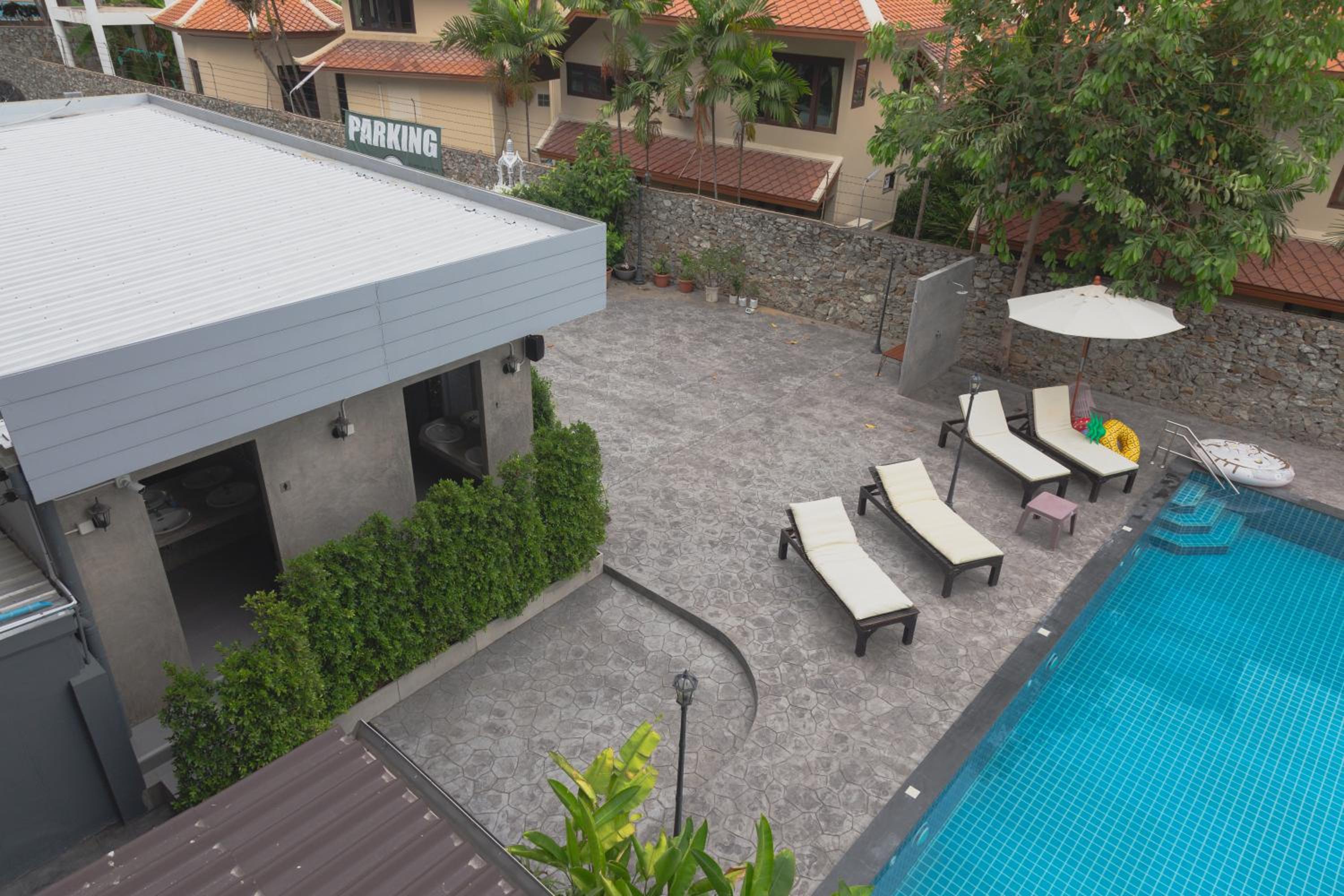Apartment with Balcony - Photo 36