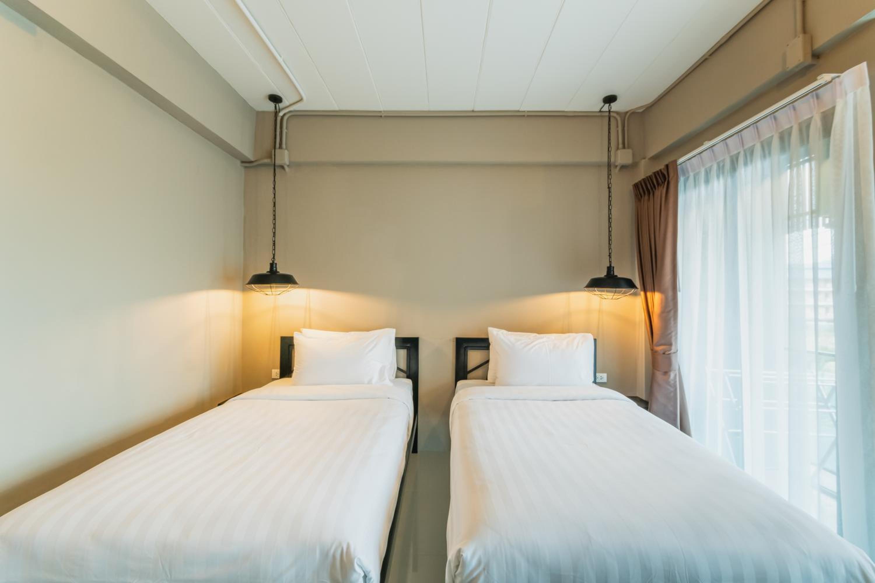 Twin Room with Balcony - Photo 27