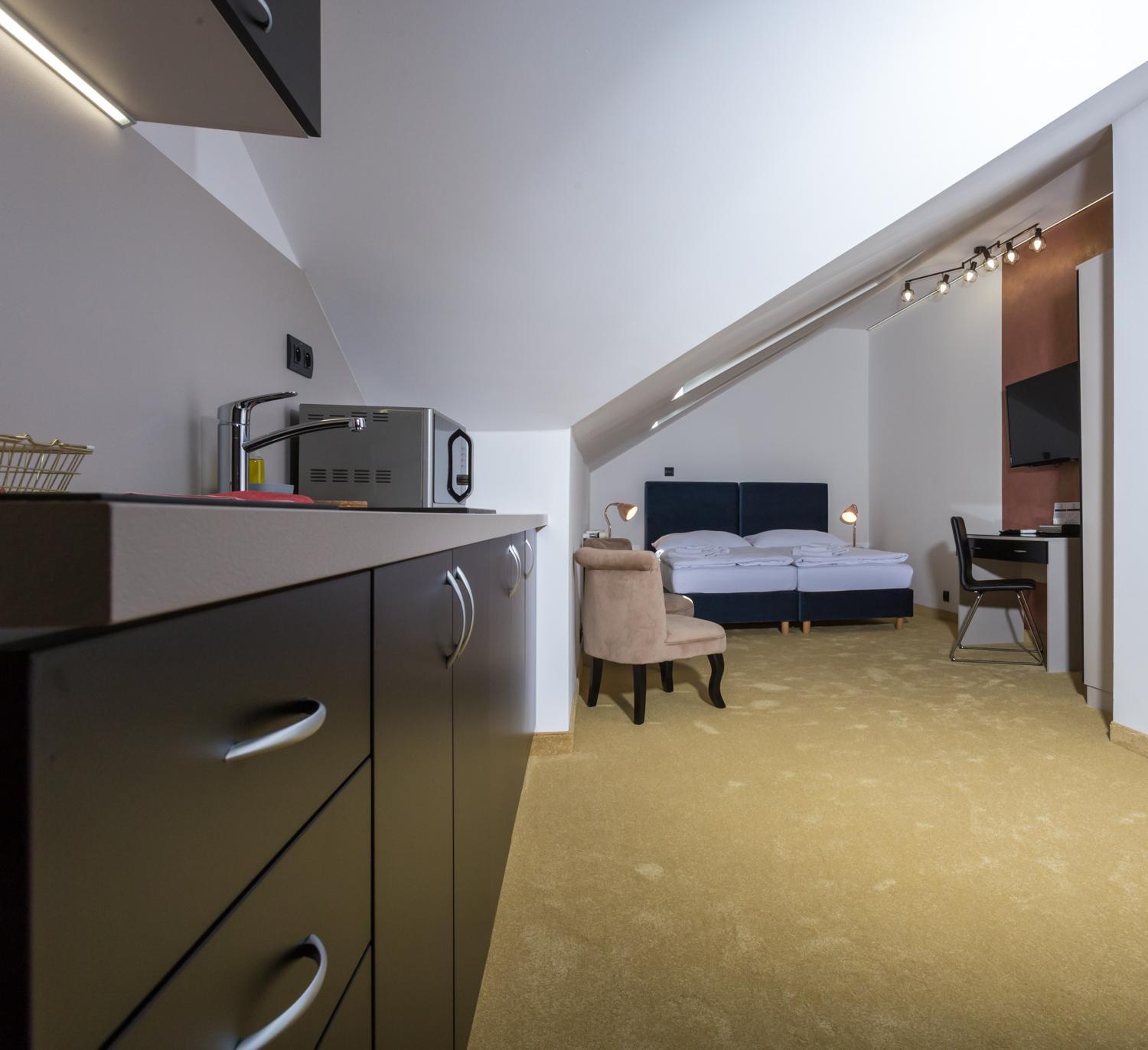 Loft - Photo 8