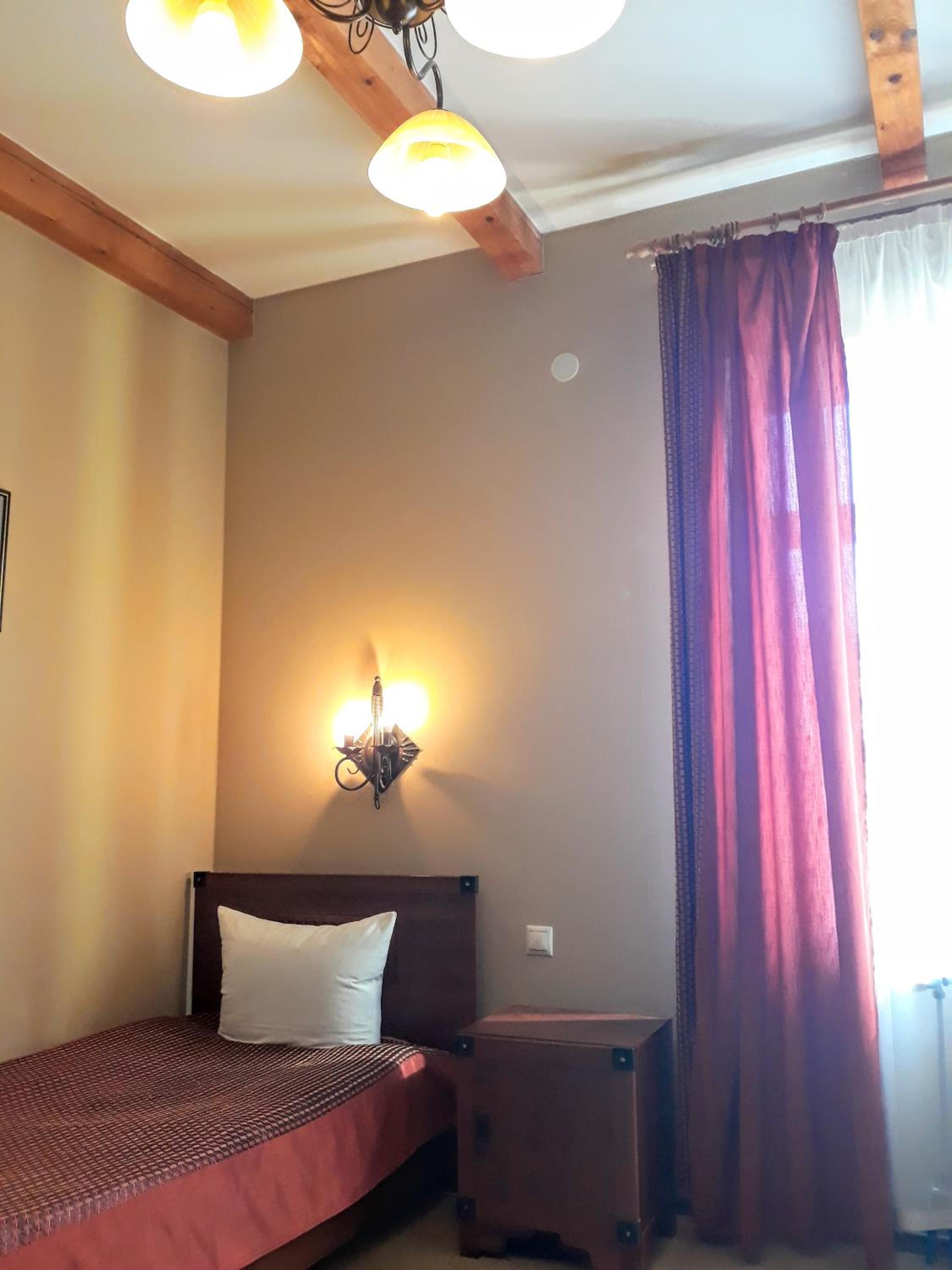 Single Room photo 2