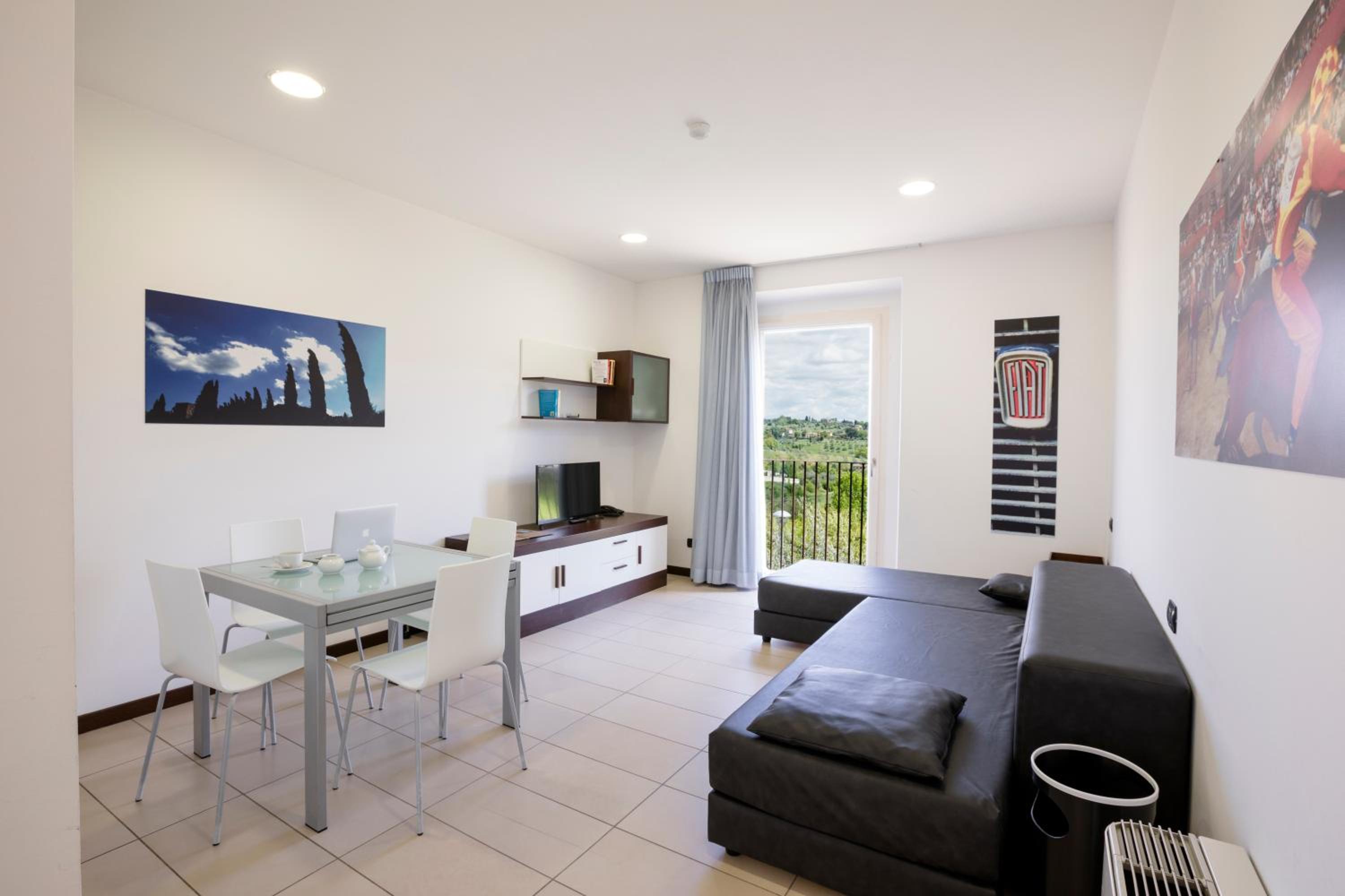 One-Bedroom Apartment