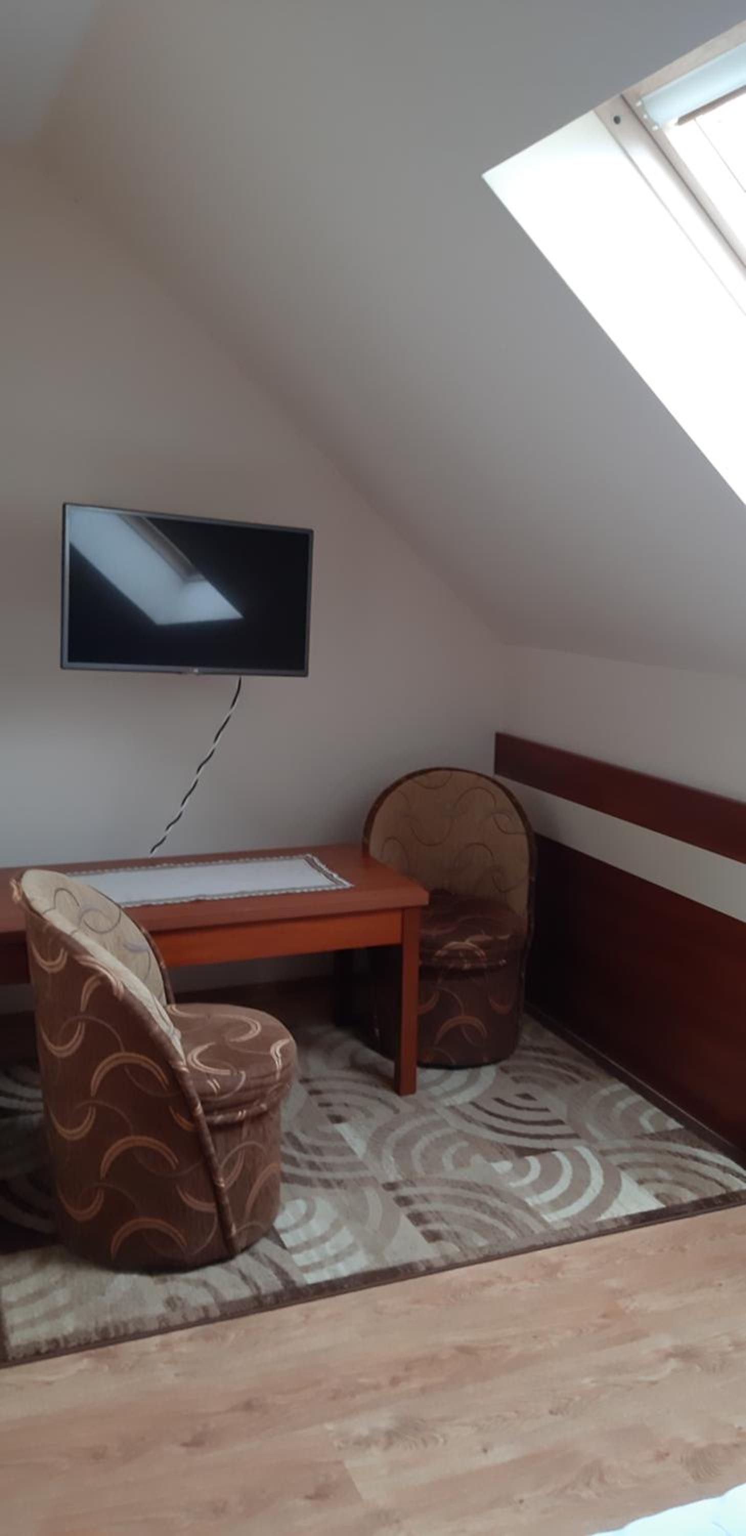 Small Double or Twin Room photo 2