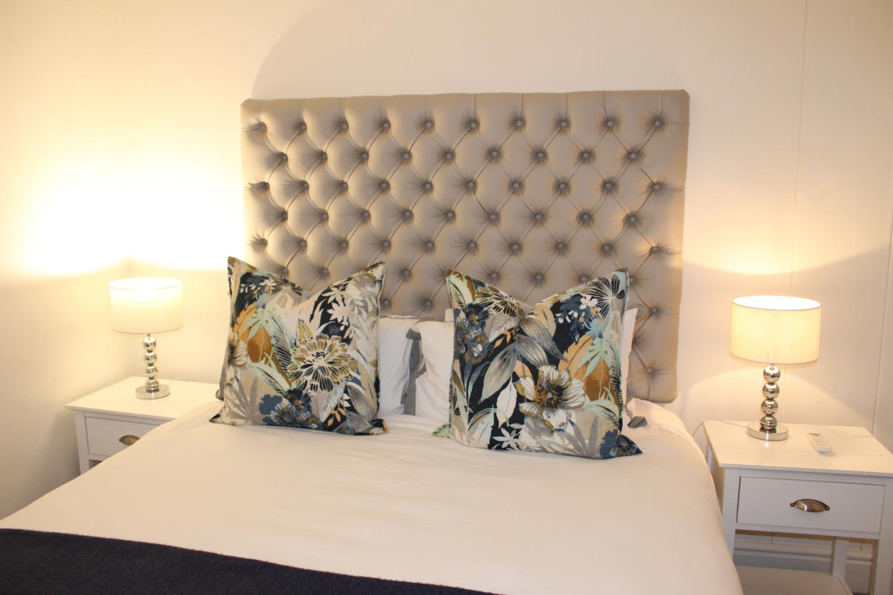 One-Bedroom Apartment - Photo 6