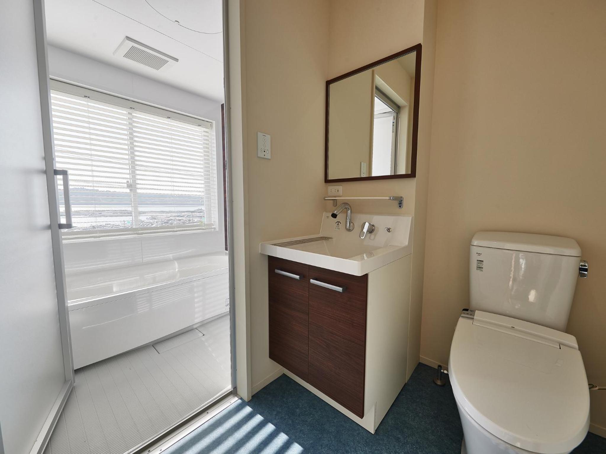 Quadruple Room with Sea View - Photo 14