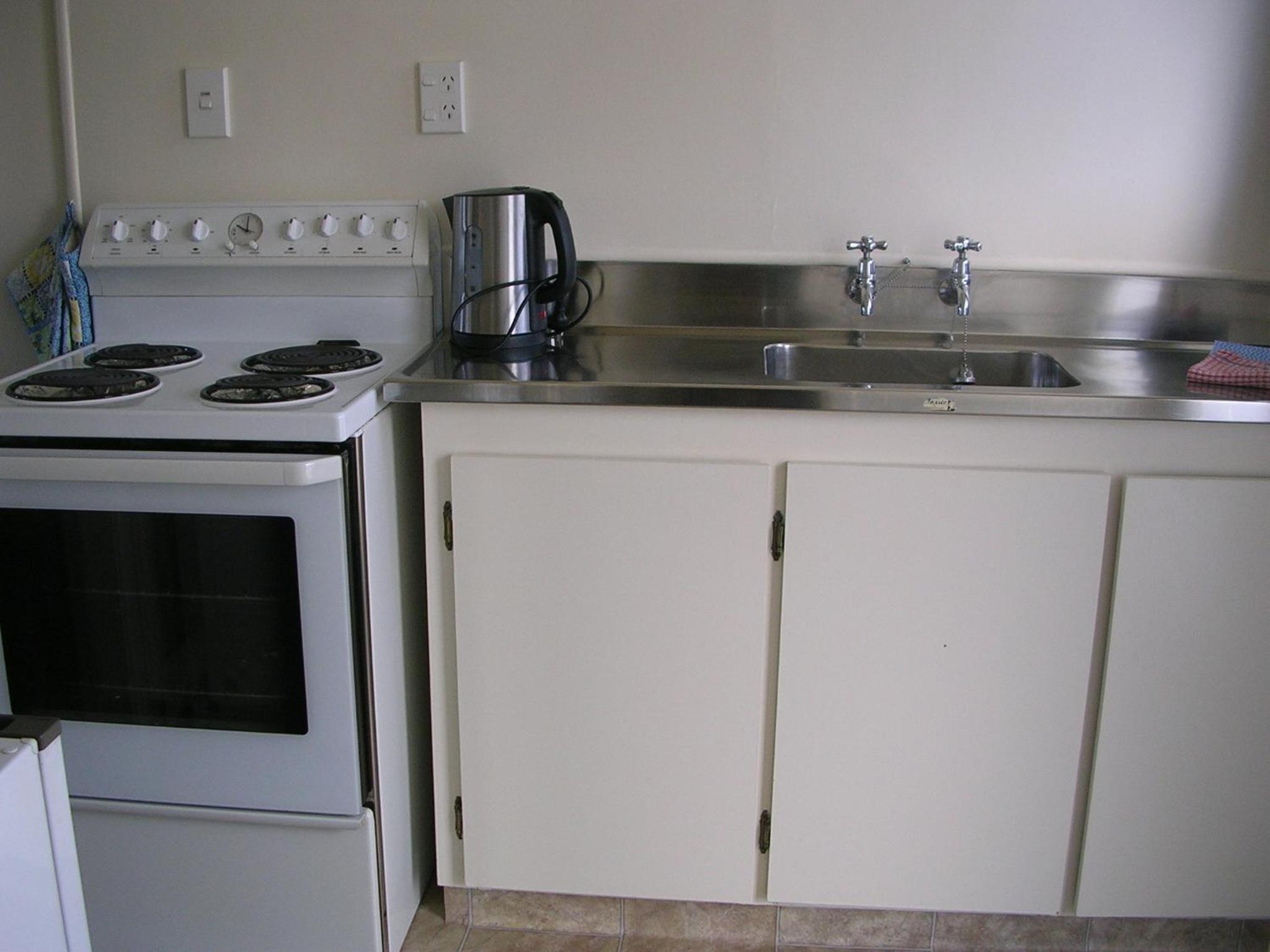 One-Bedroom Apartment photo 2
