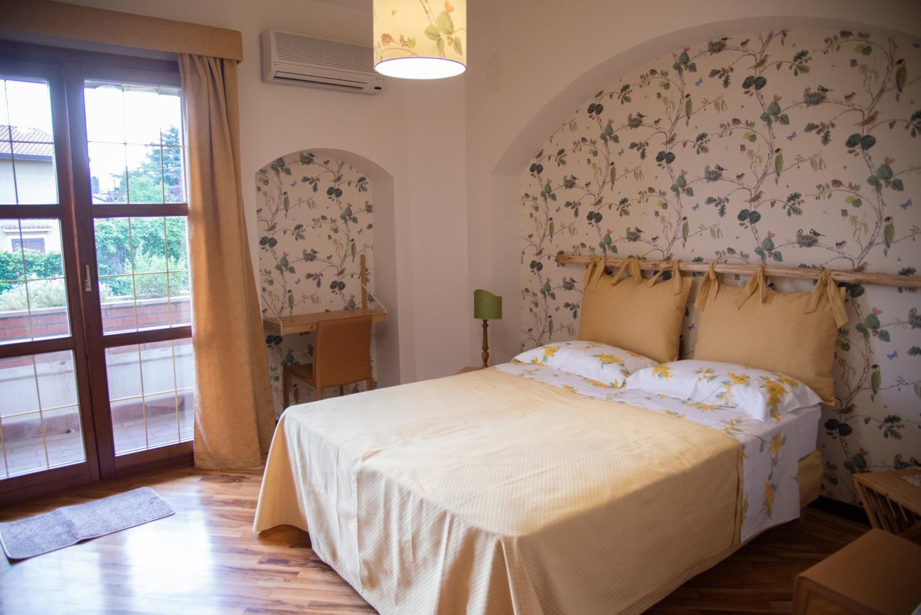 Superior Deluxe Double or Twin Room  photo 2