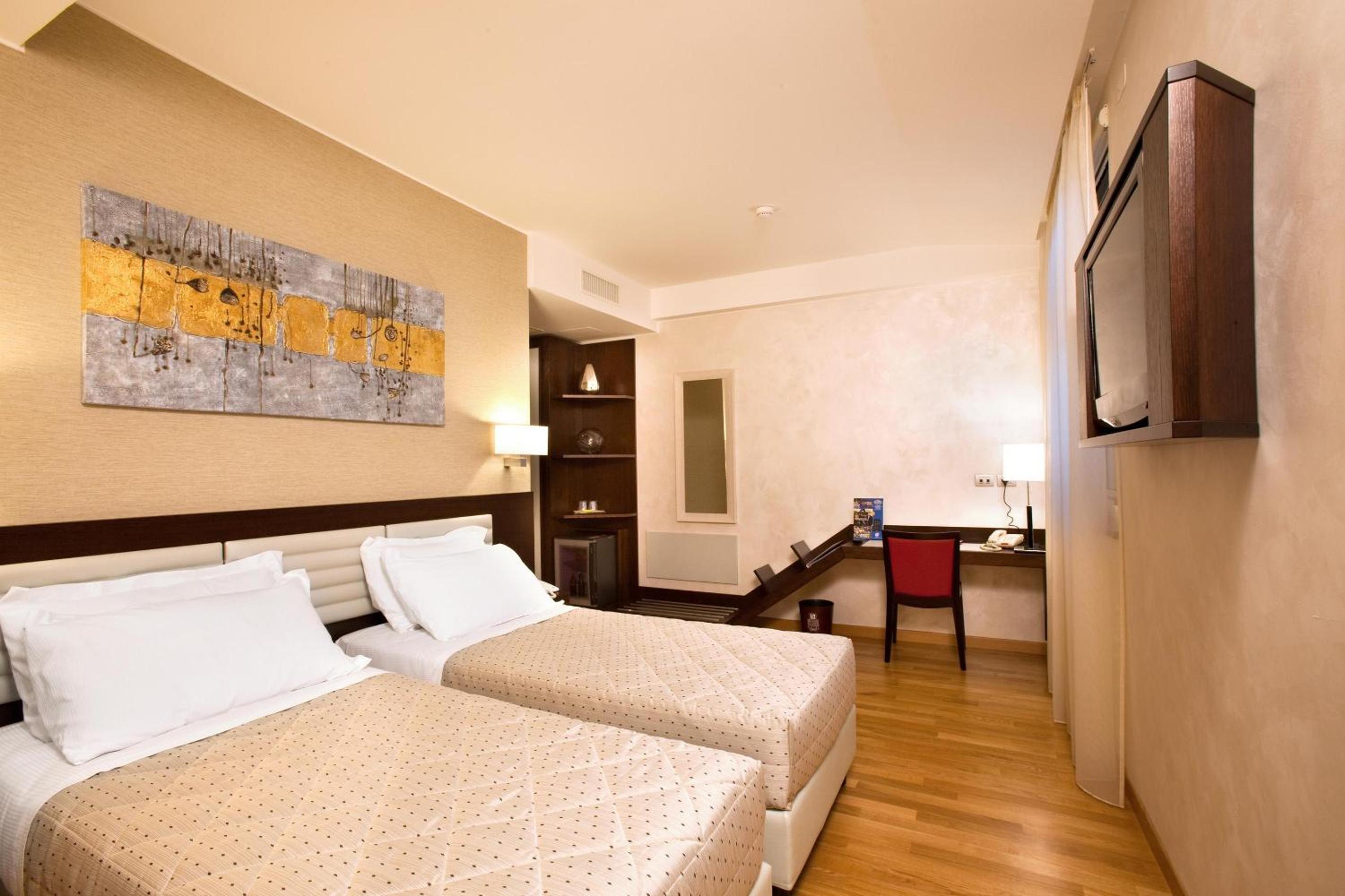 Junior Suite - Photo 1