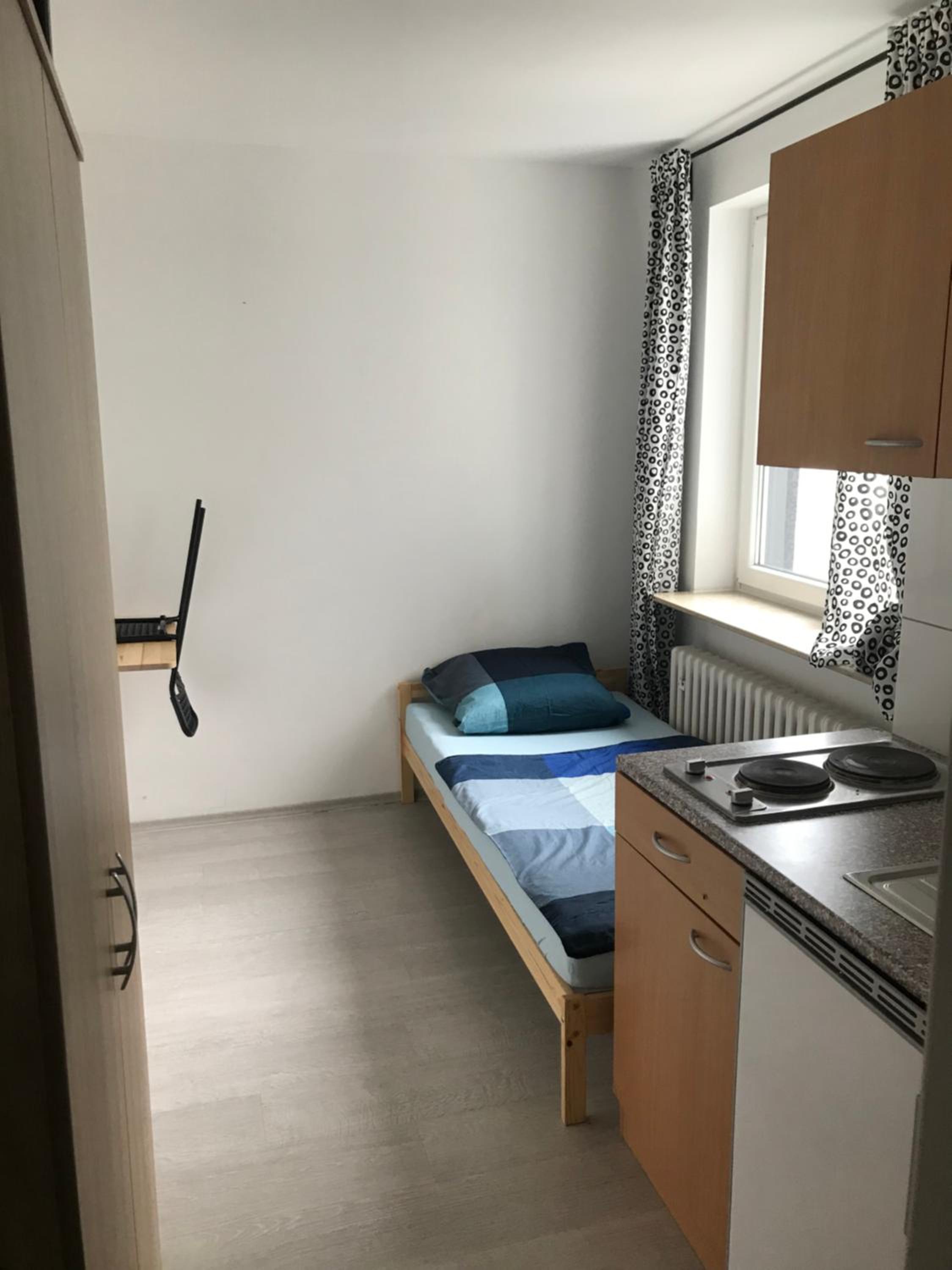 Single Room With Private Bathroom photo 1