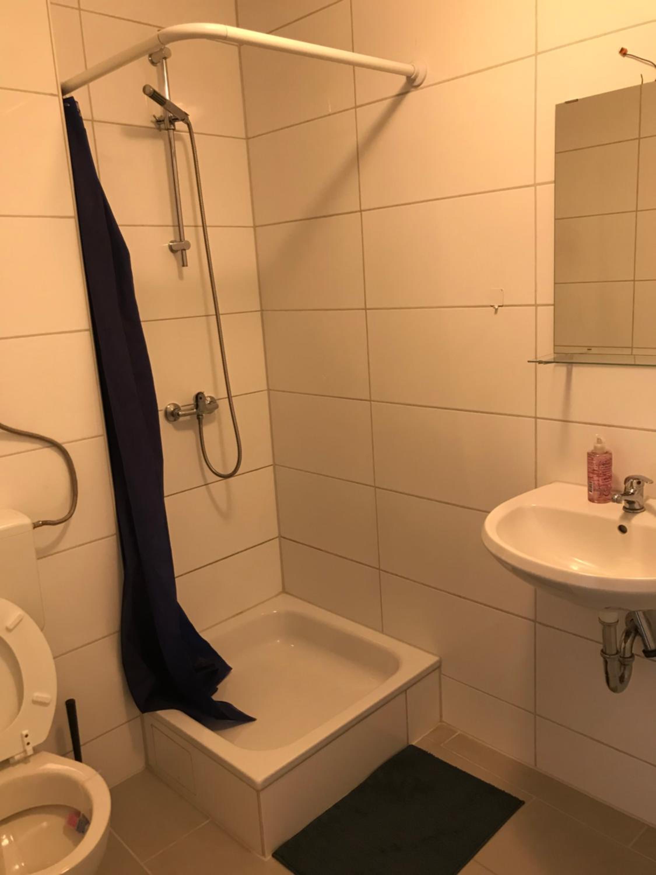 Single Room With Private Bathroom photo 2