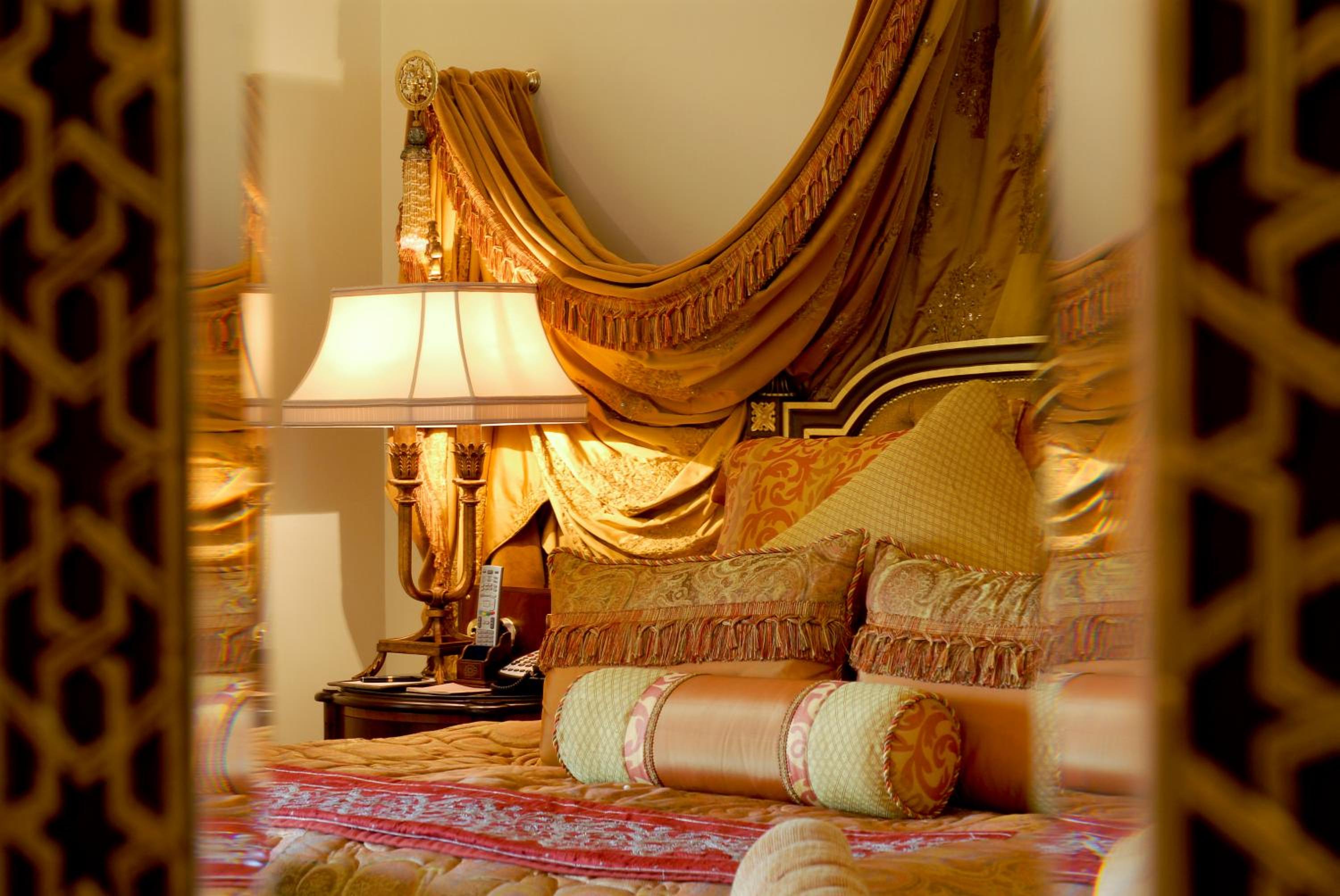 Palace Twin Room - Photo 4