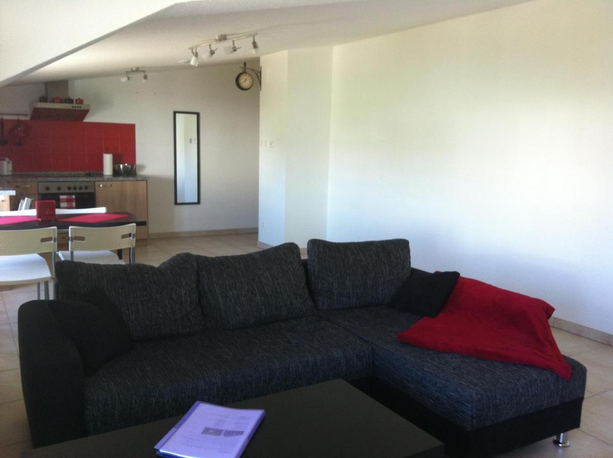 One-Bedroom Apartment (4 Adults) photo 2