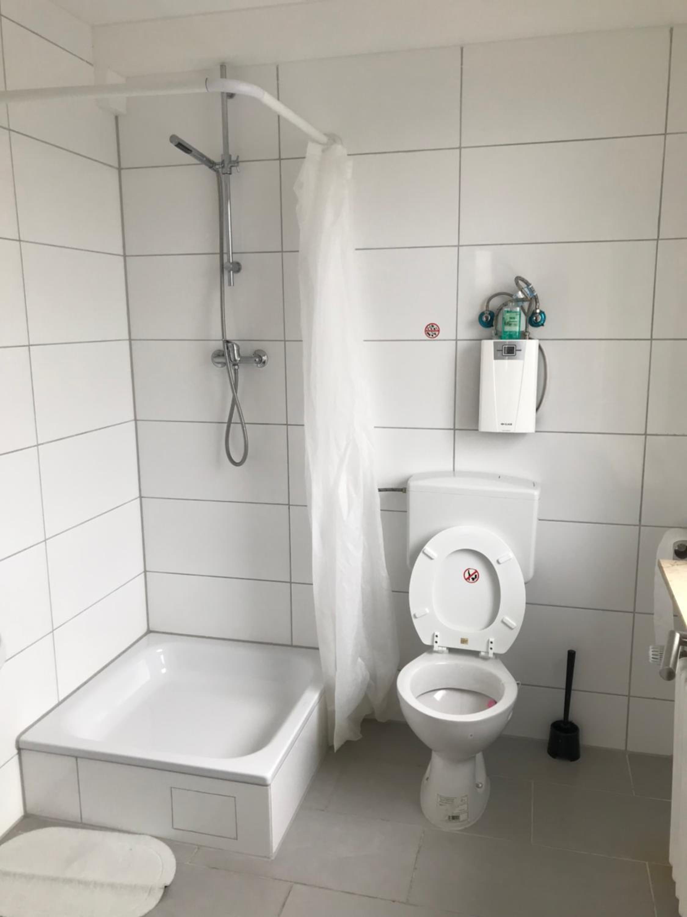 Quadruple Room With Private Bathroom photo 3