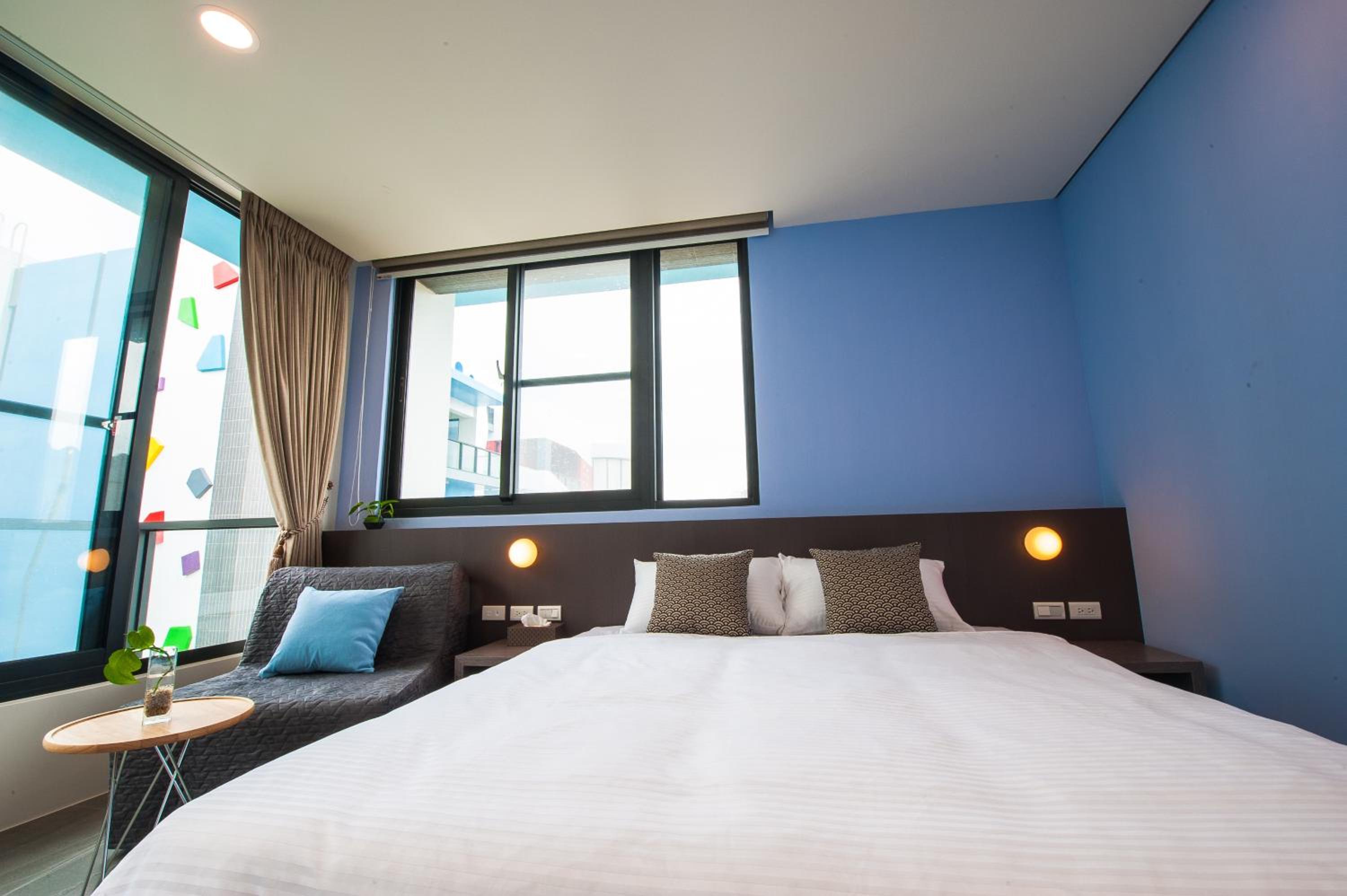 Queen Room with Balcony