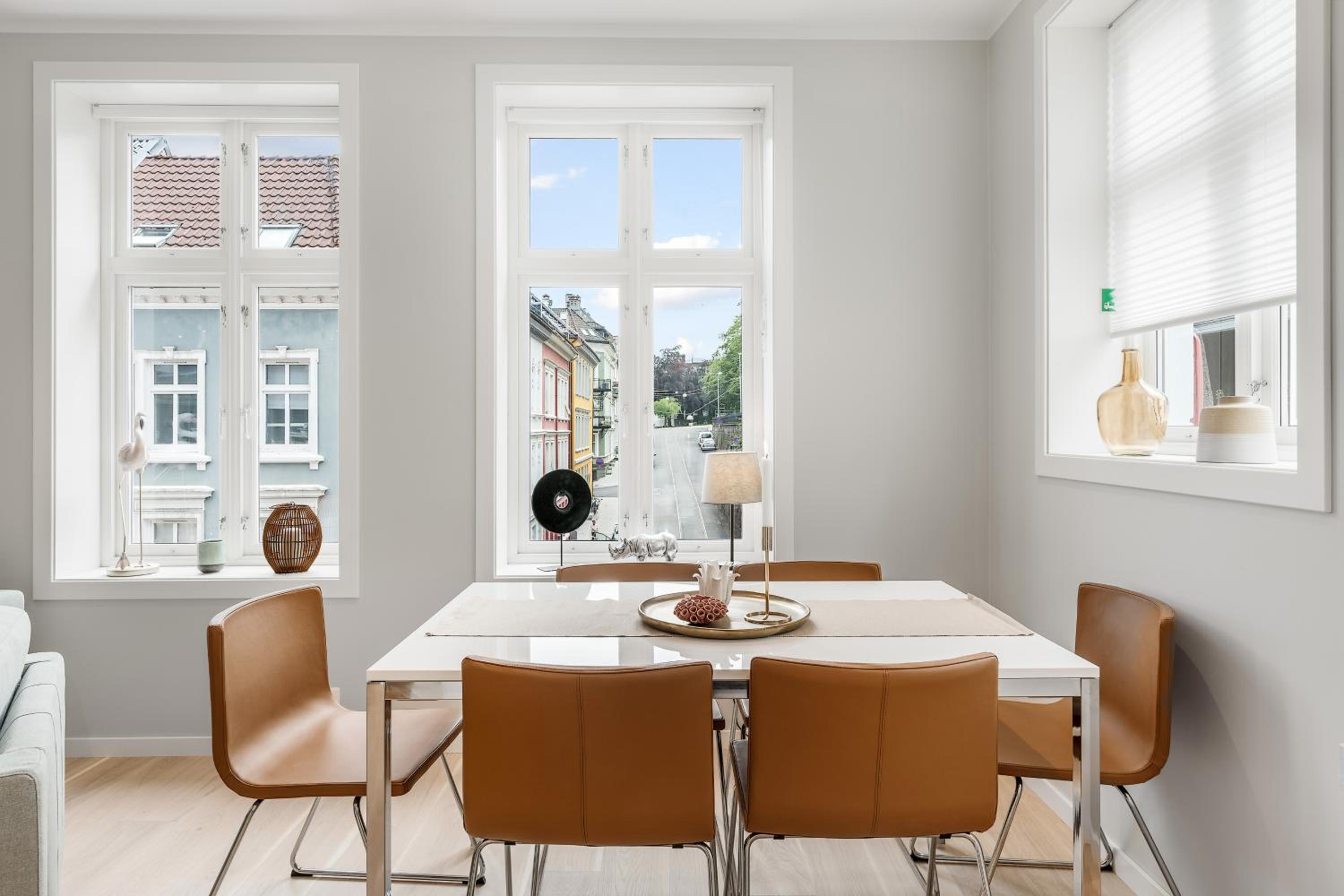Three-Bedroom Apartment with View - Ground Floor  - Photo 5