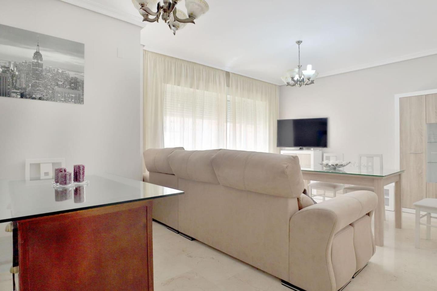 Three-Bedroom Apartment - Photo 27