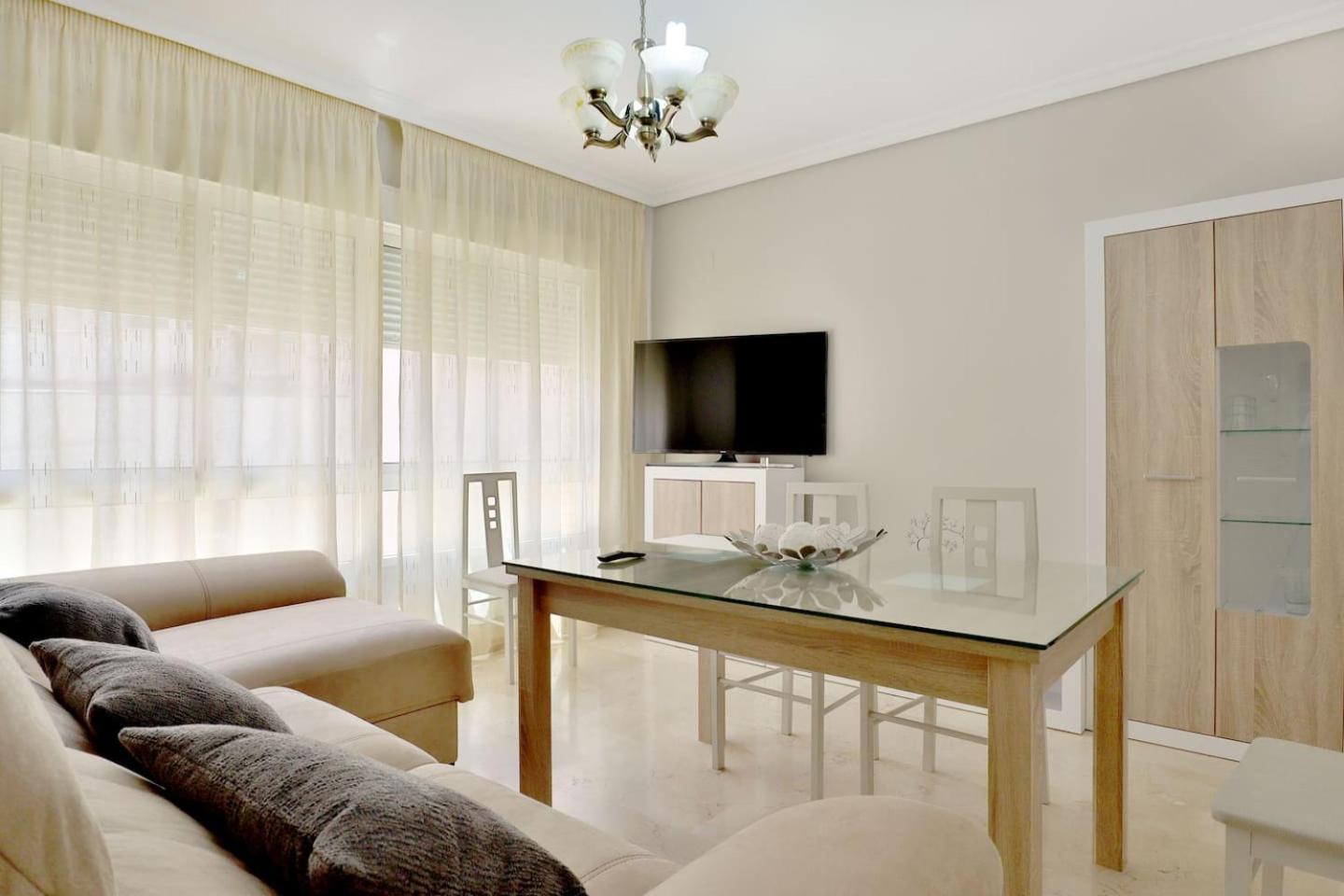 Three-Bedroom Apartment - Photo 20