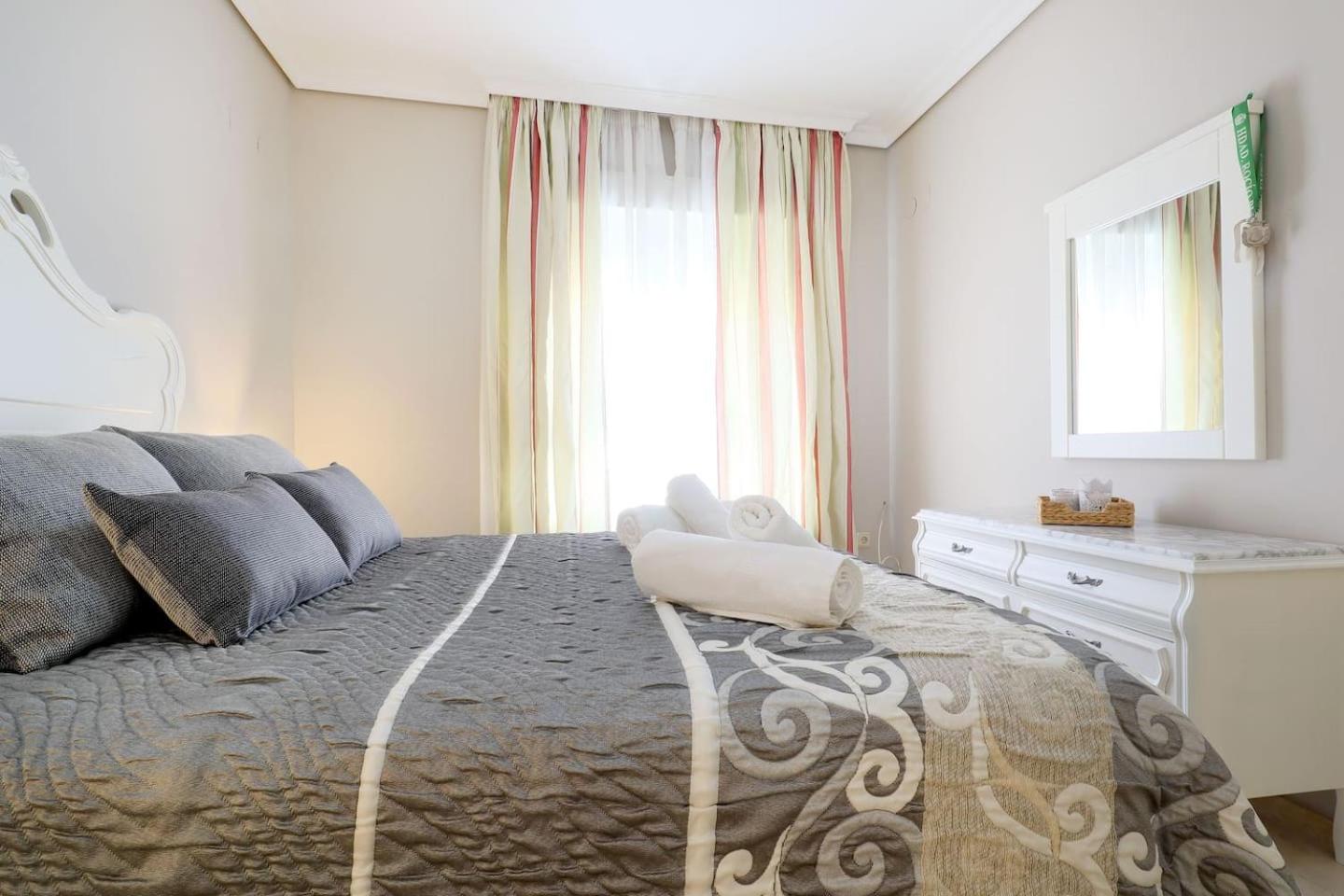 Three-Bedroom Apartment - Photo 19