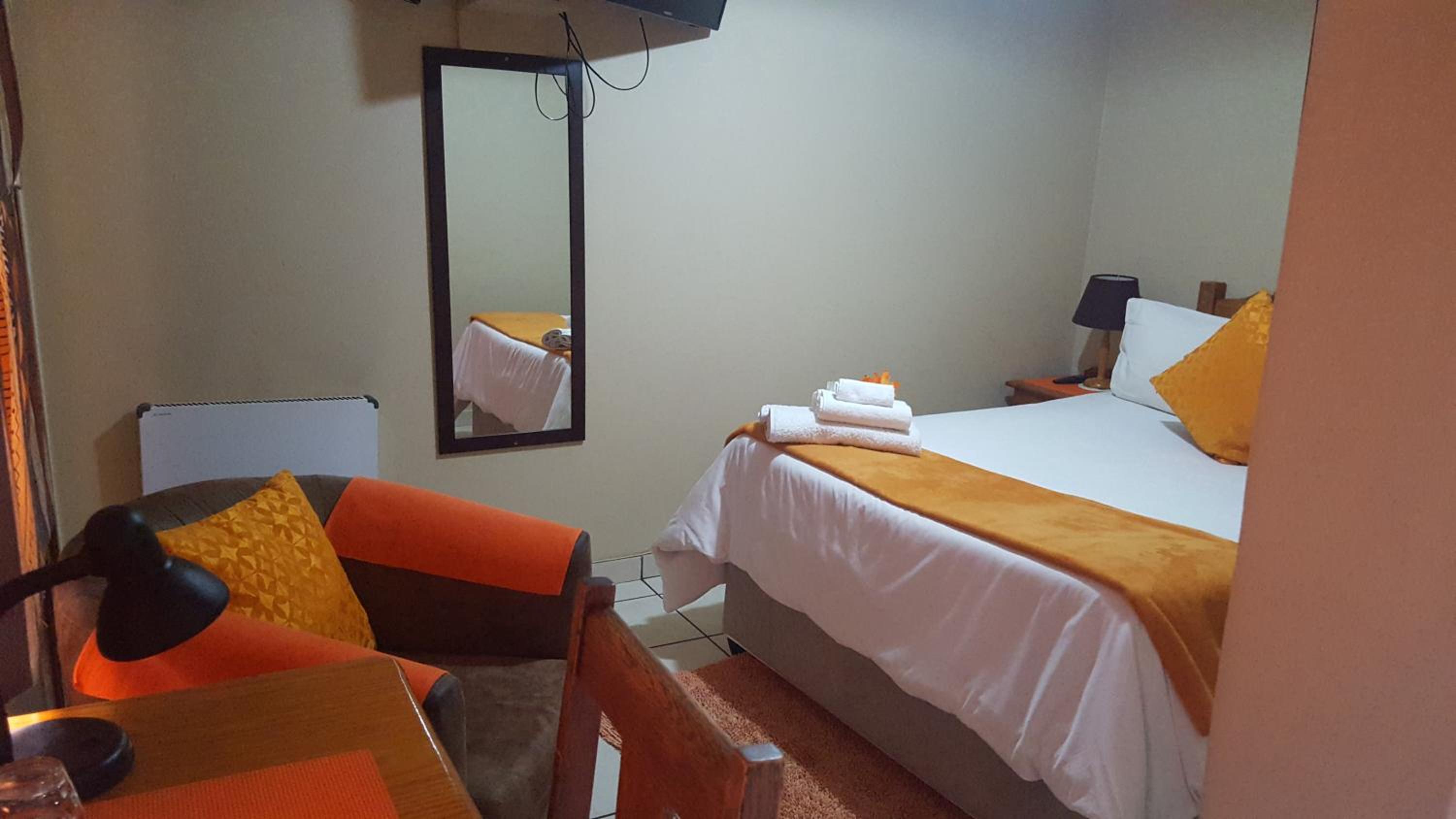  Double Room - Photo 3