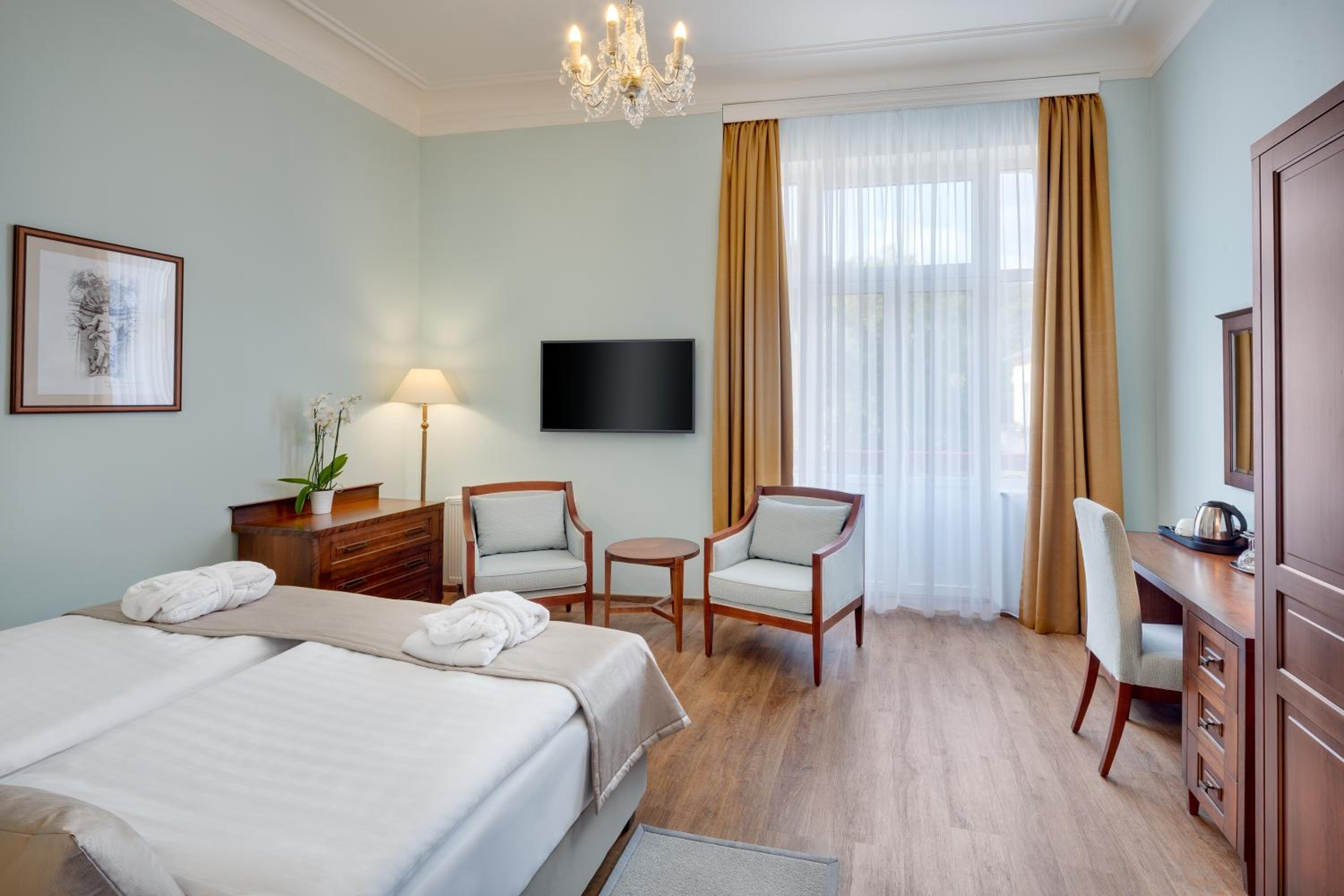 Special Offer - Premium Double or Twin Room with Wellness Package photo 2