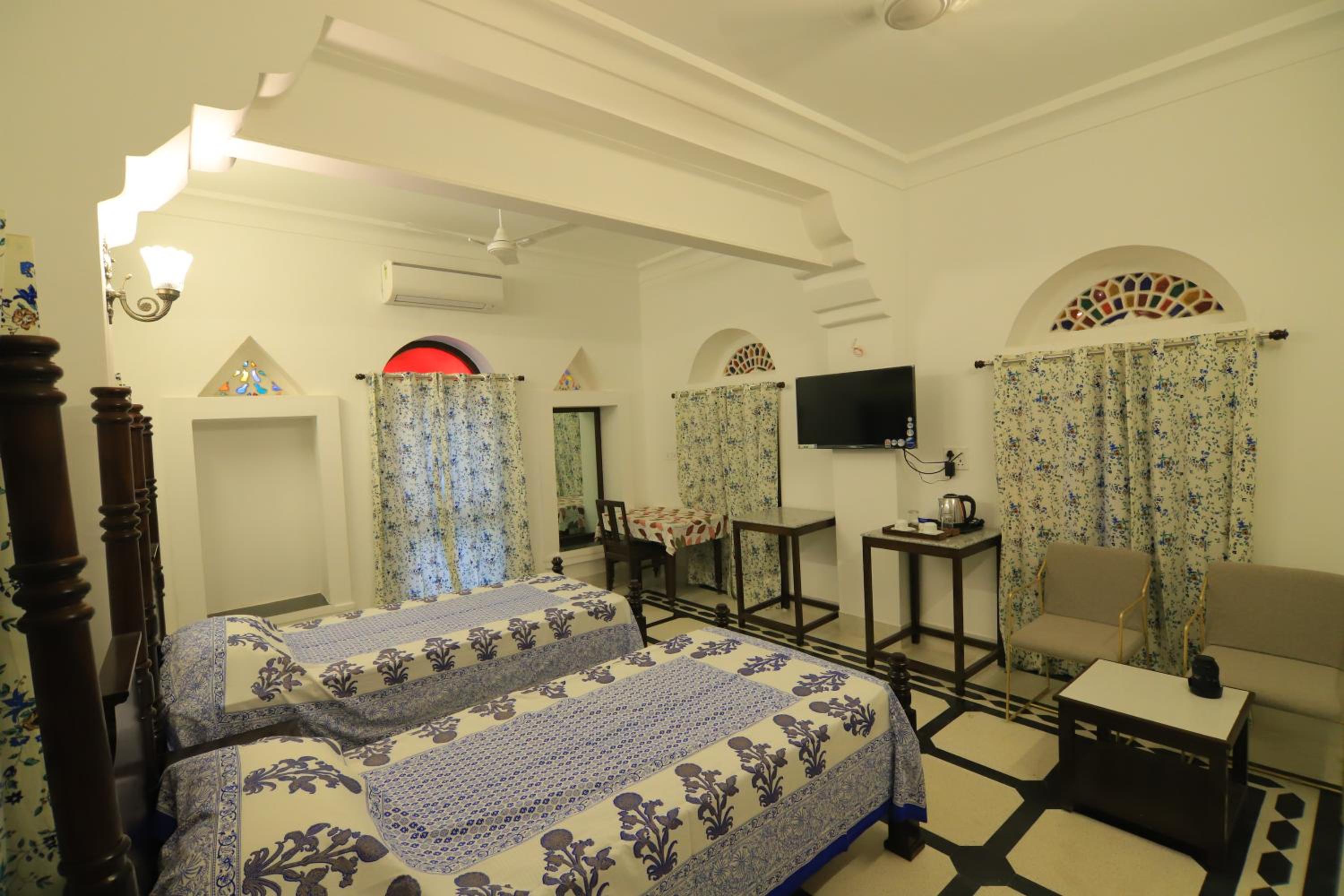 Deluxe Double or Twin Room photo 3