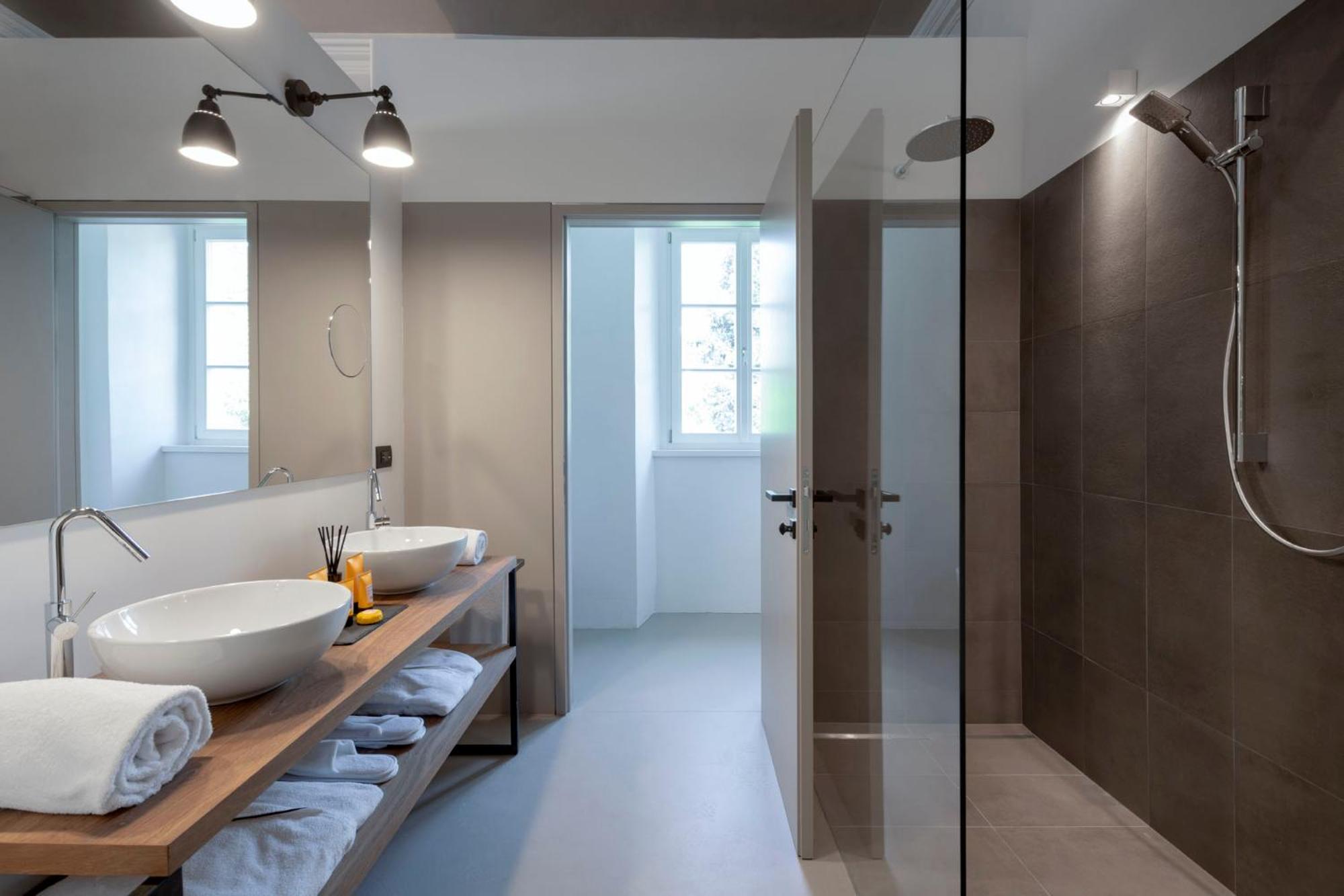 Deluxe Double or Twin Room - Photo 3