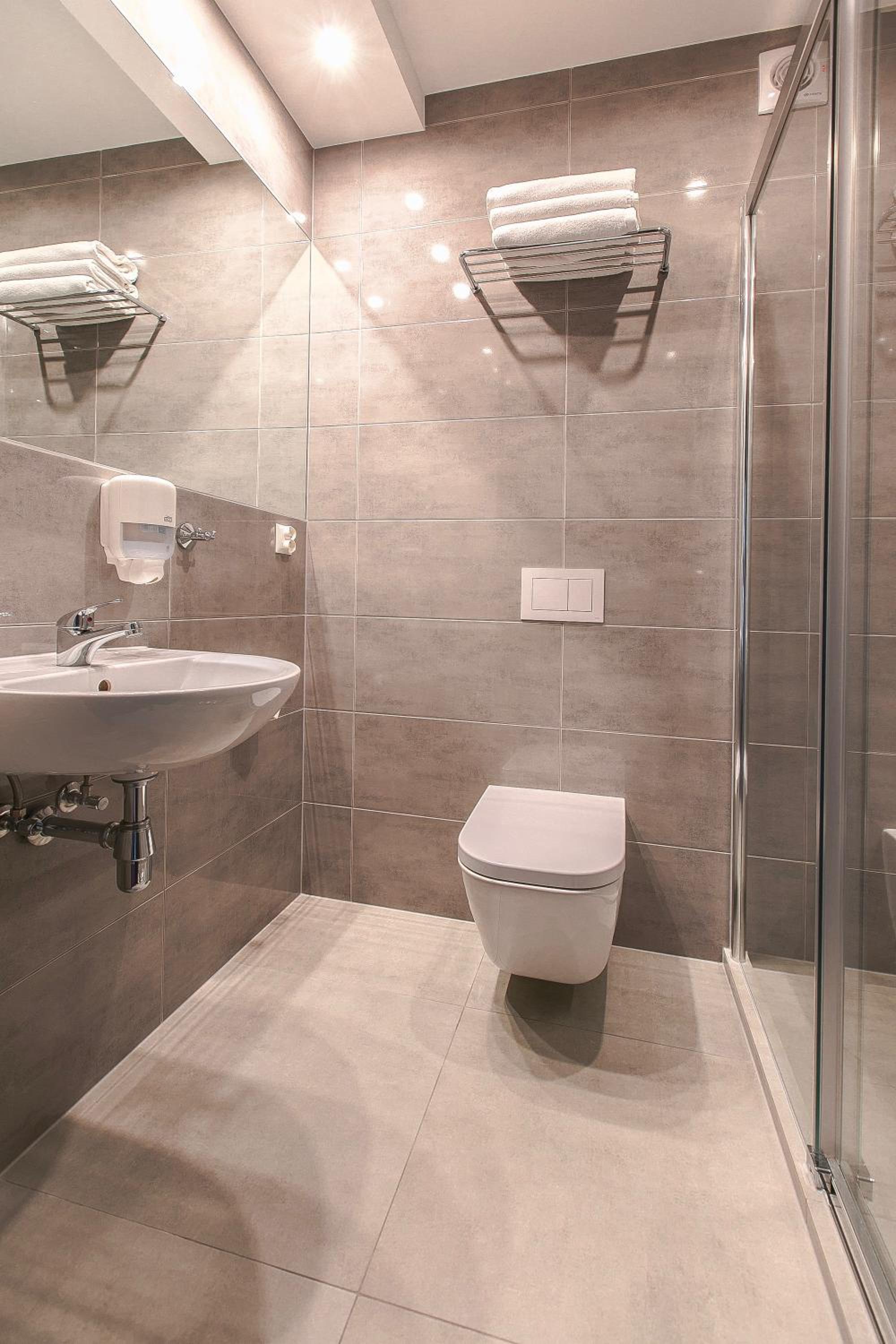 Deluxe Twin Room - Photo 7