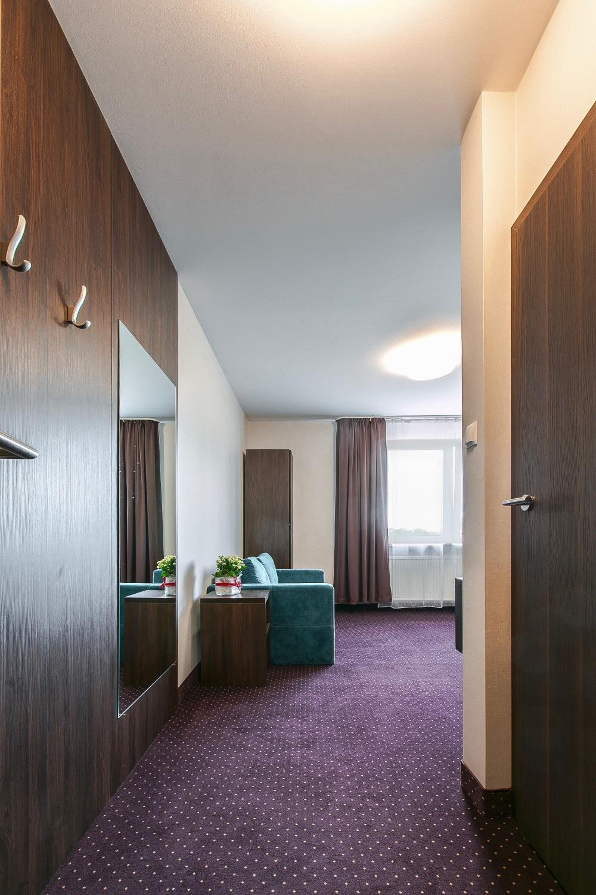 Deluxe Twin Room - Photo 3