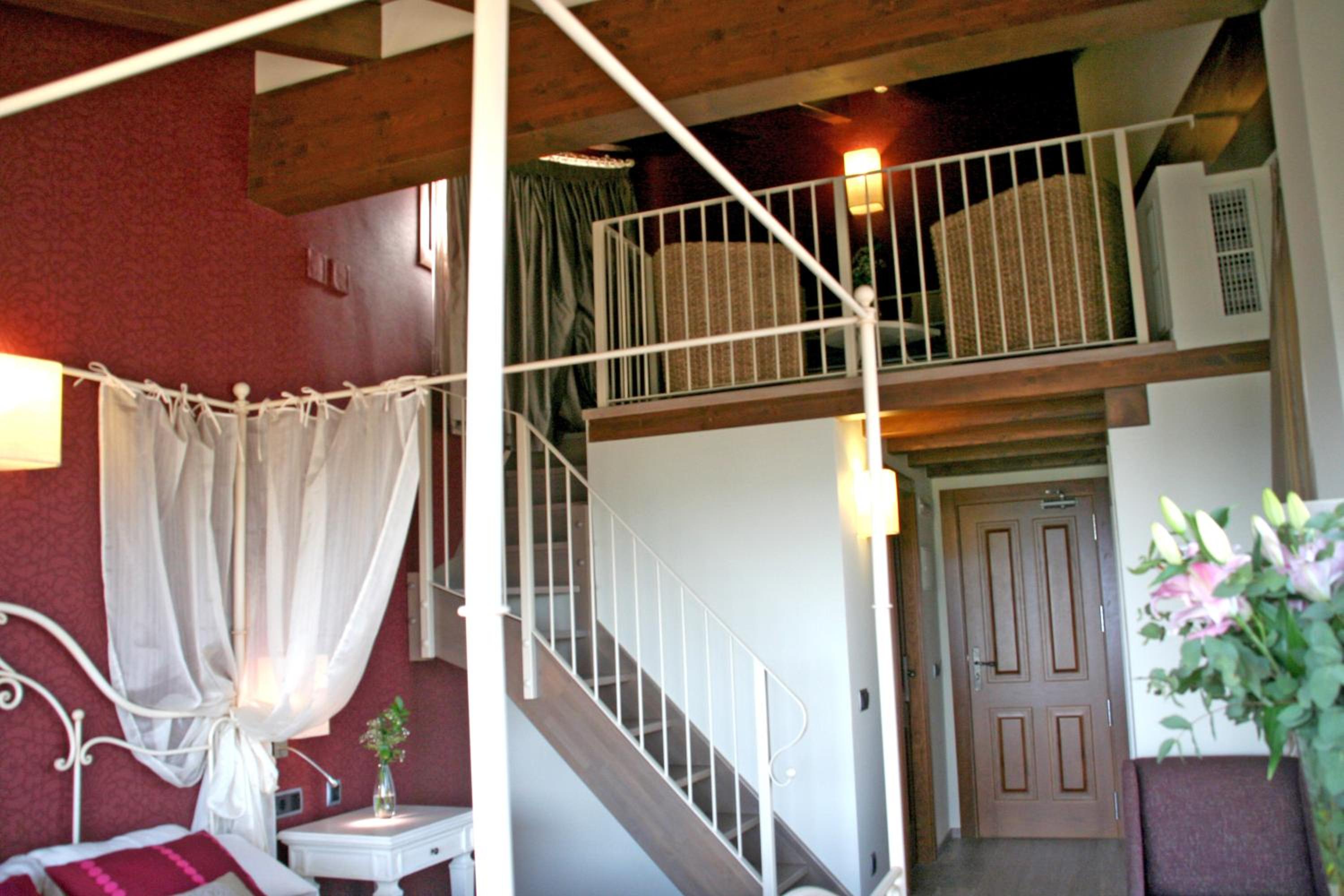 Superior Double Room with Terrace and Castle View photo 2