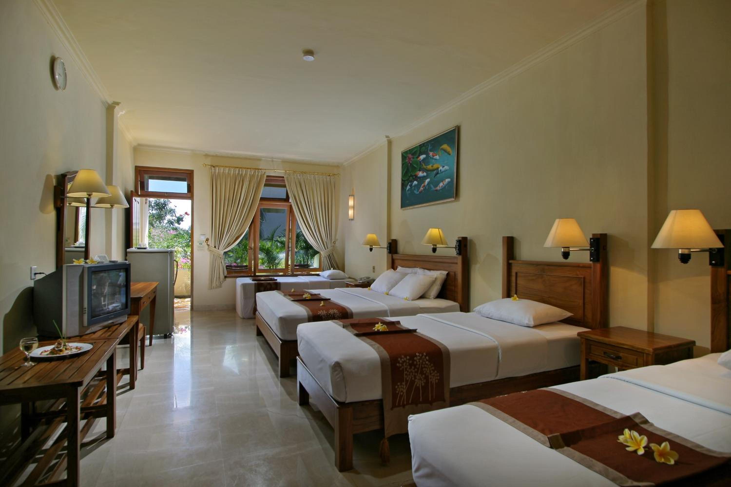 Quadruple Room - Photo 12