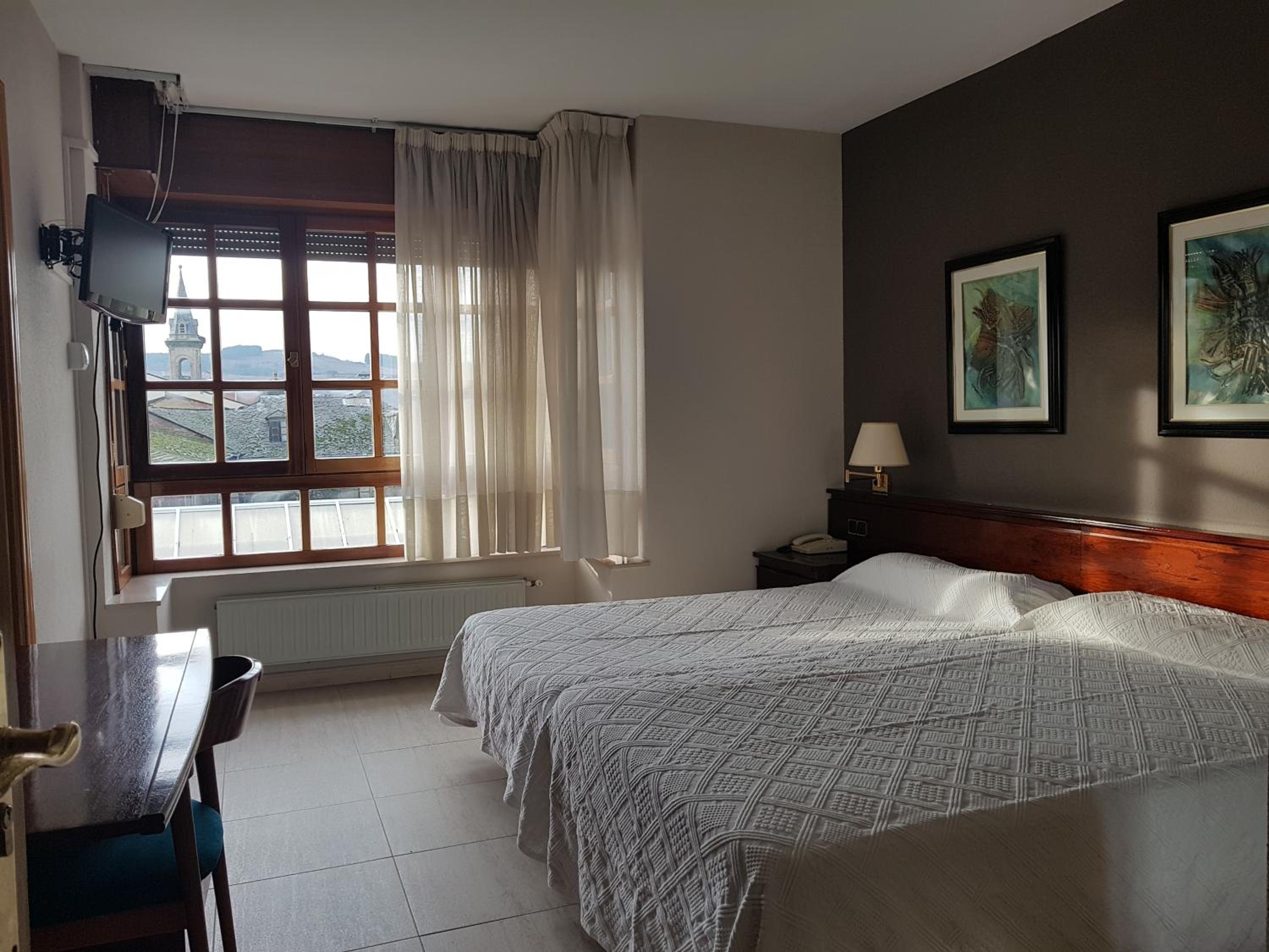 Standard Twin Room photo 3