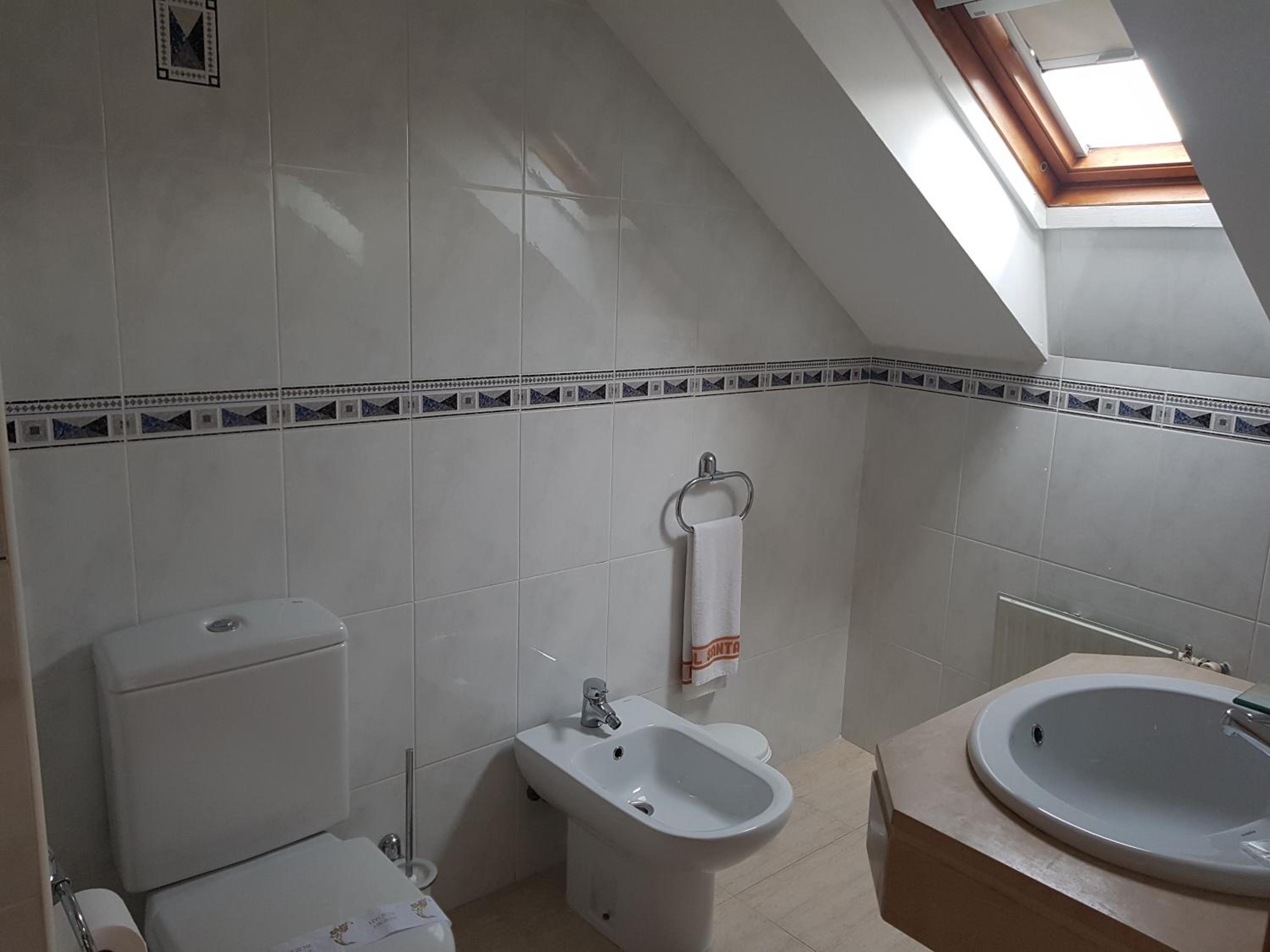 Double Room With Private Bathroom photo 2