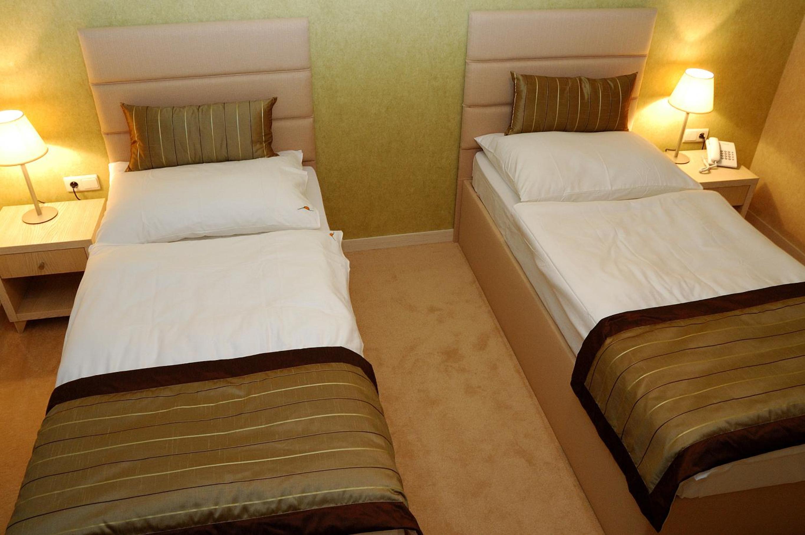 Double or Twin Room photo 3