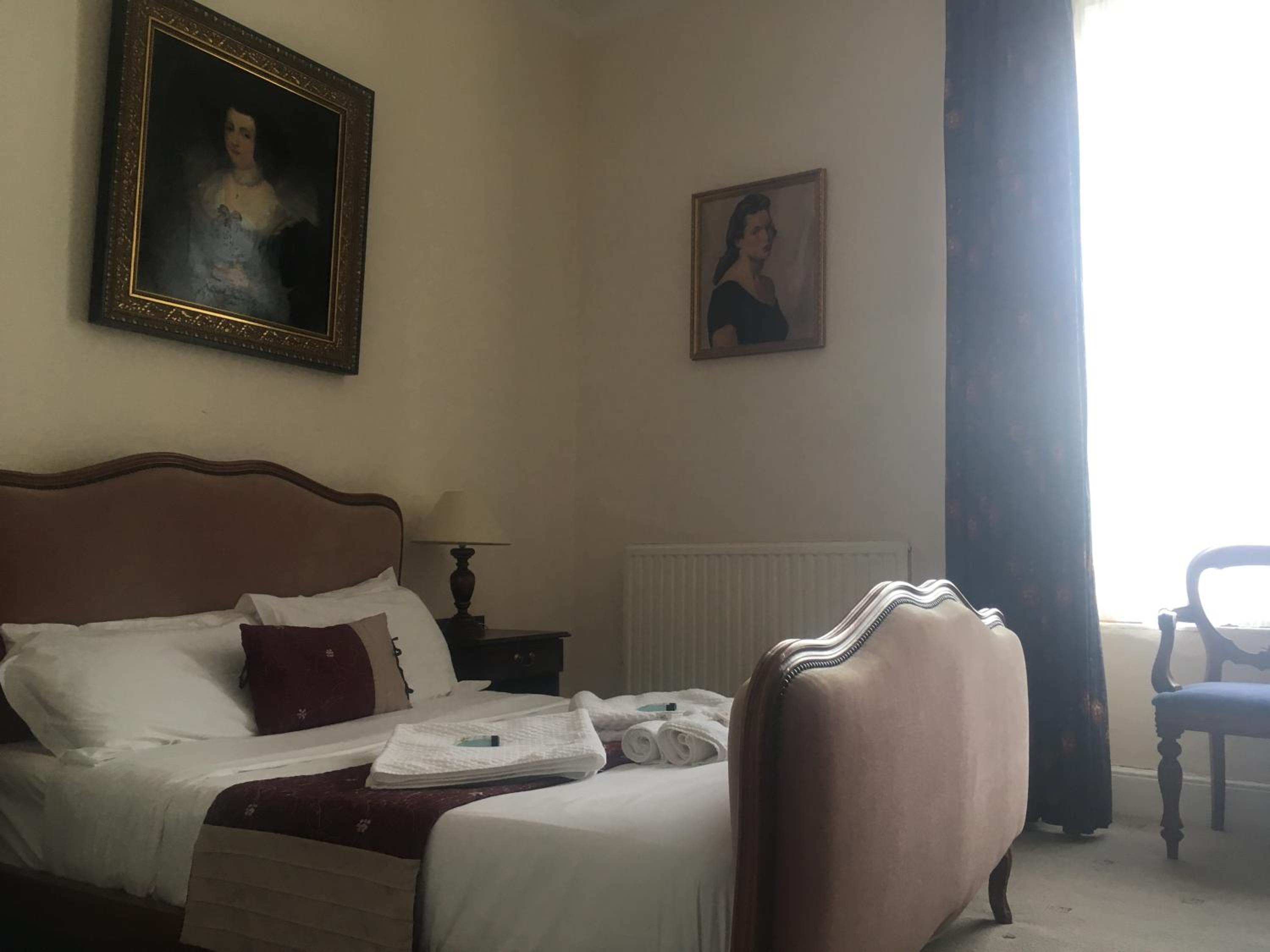 Standard Double Room - Photo 6