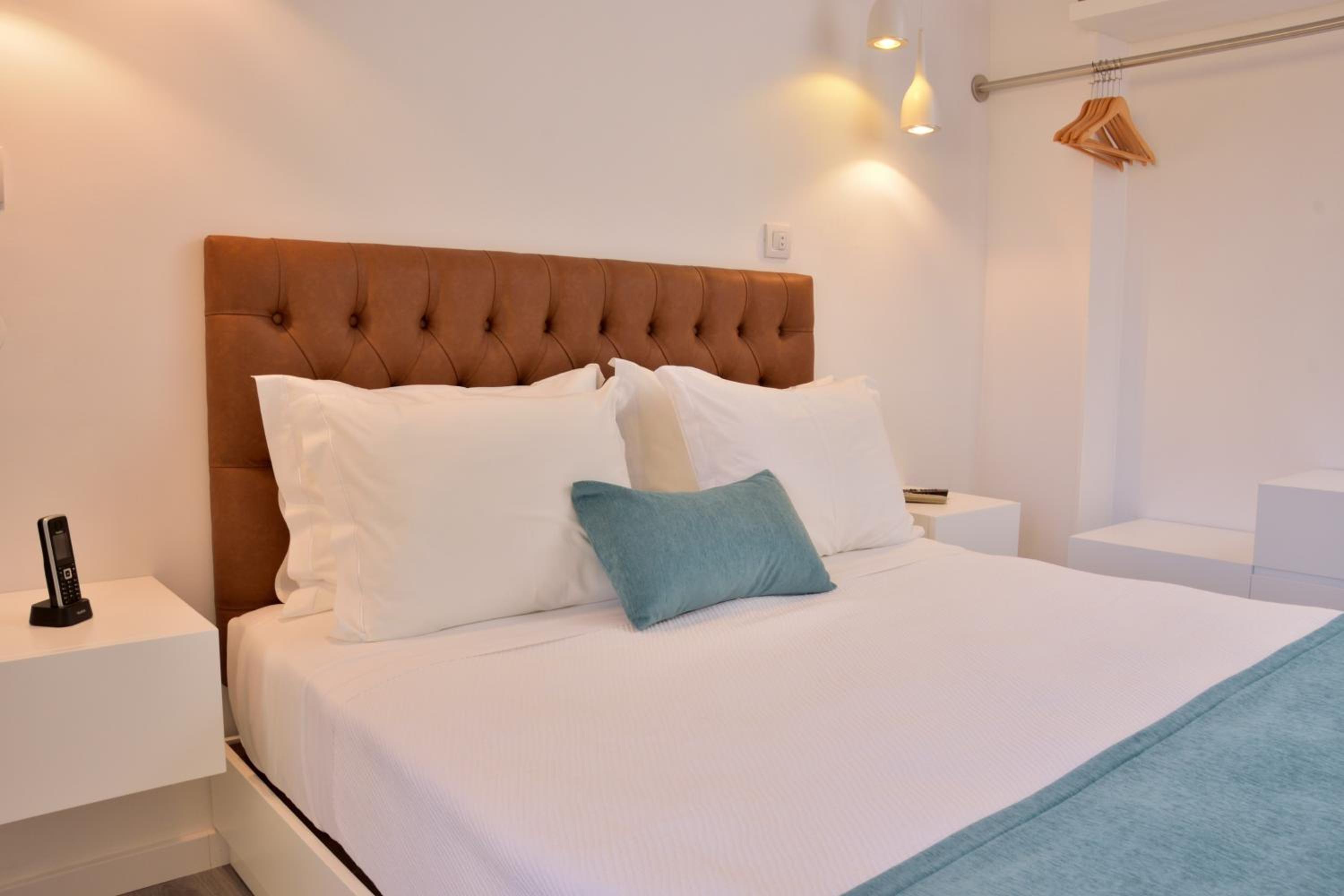 Double Room - Photo 5