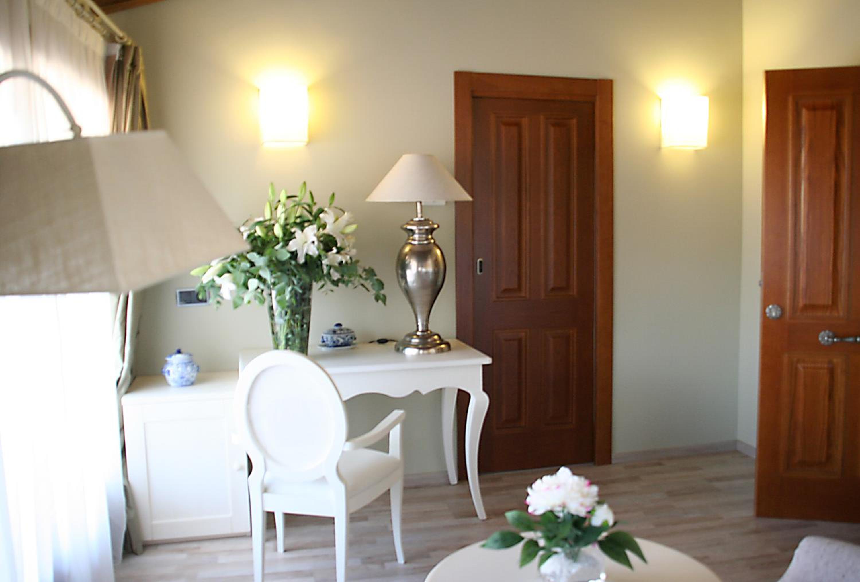 Habitación Doble o Twin Superior con Terraza y Vistas al Castillo