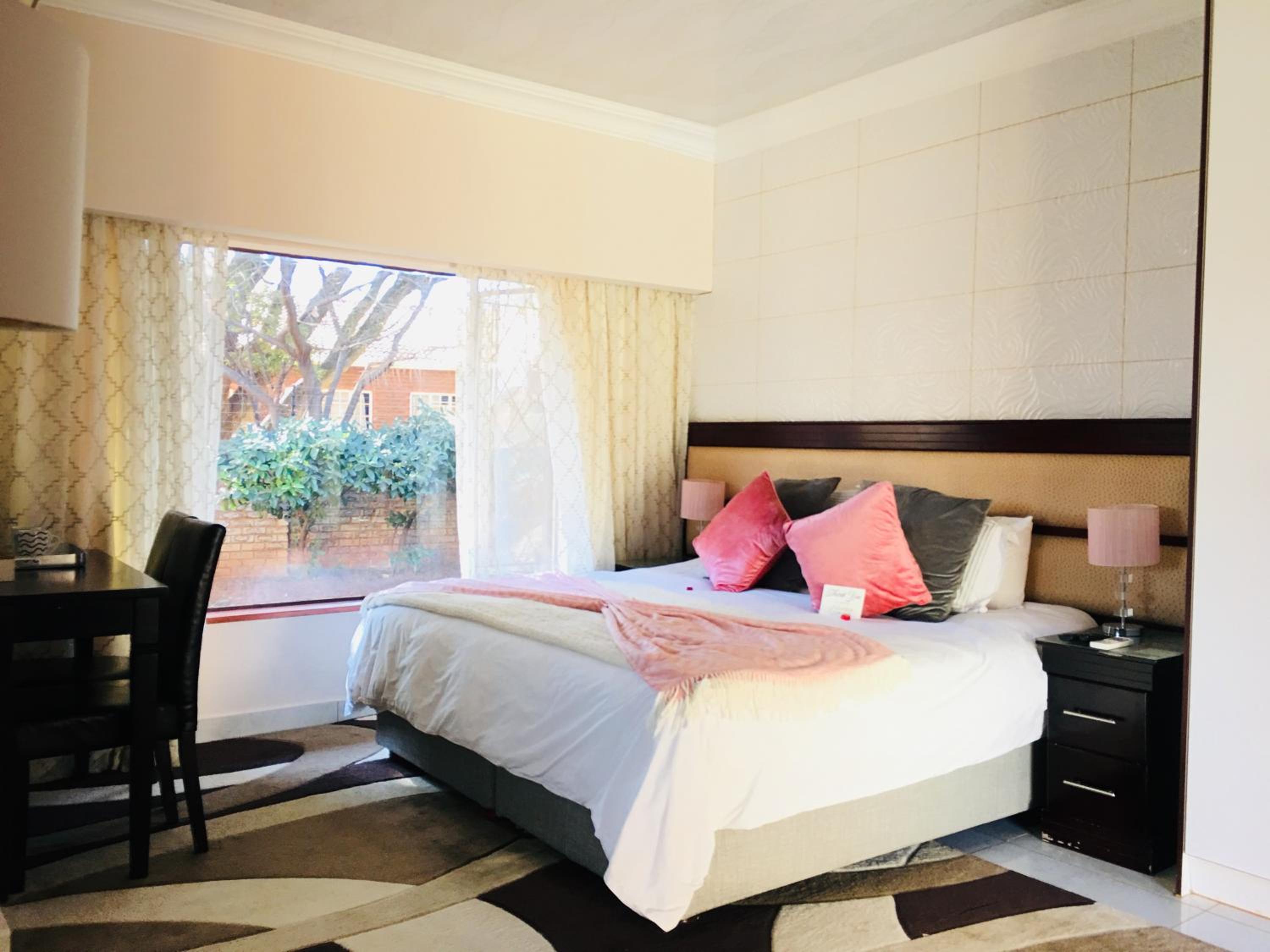 Deluxe Double Room photo 1