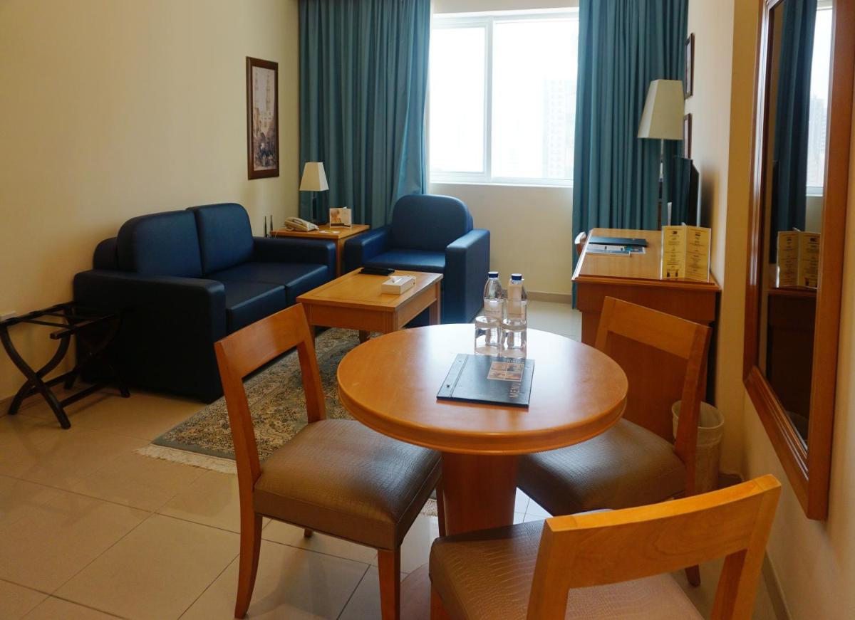 Junior Suite with Twin Beds photo 2