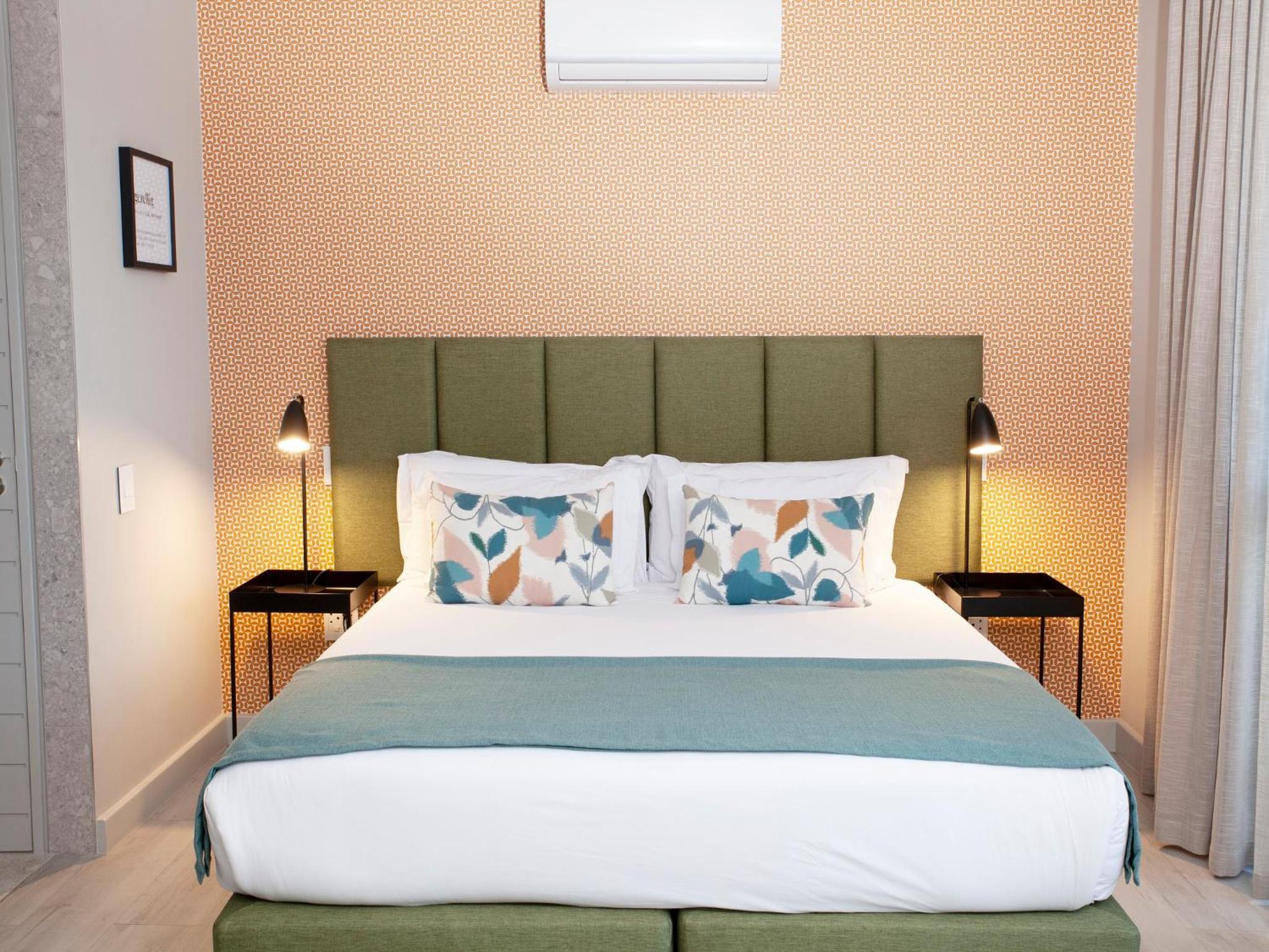 Deluxe Room - Photo 4