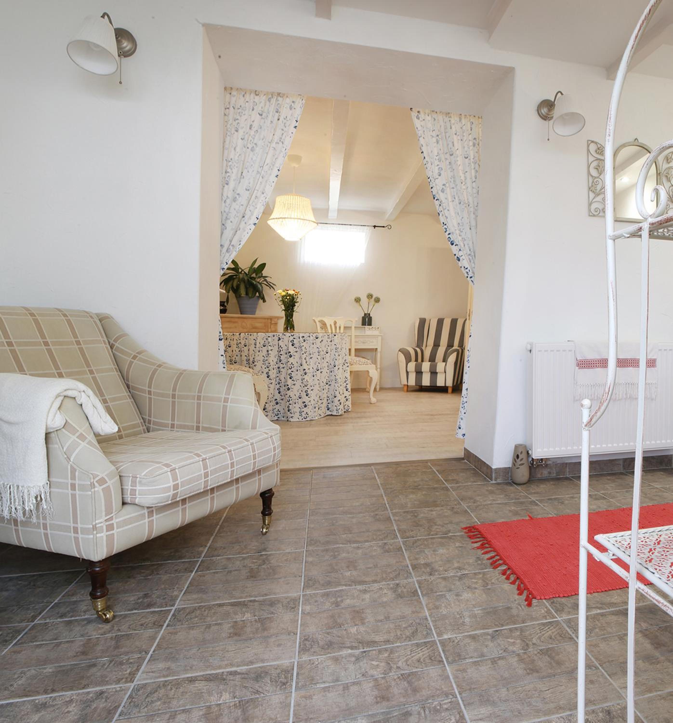 Apartment with Garden View - Photo 3