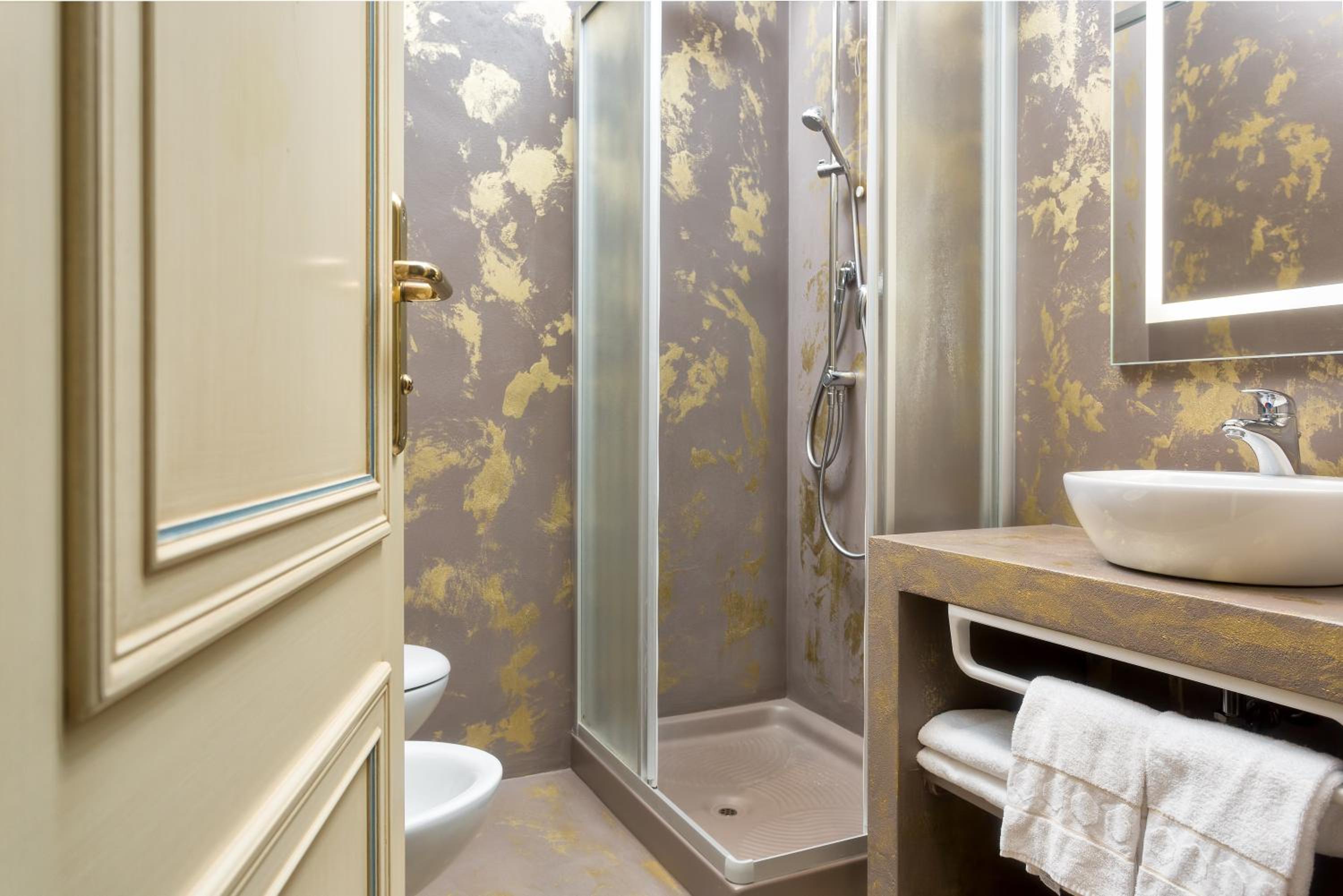 Double Room - Photo 27