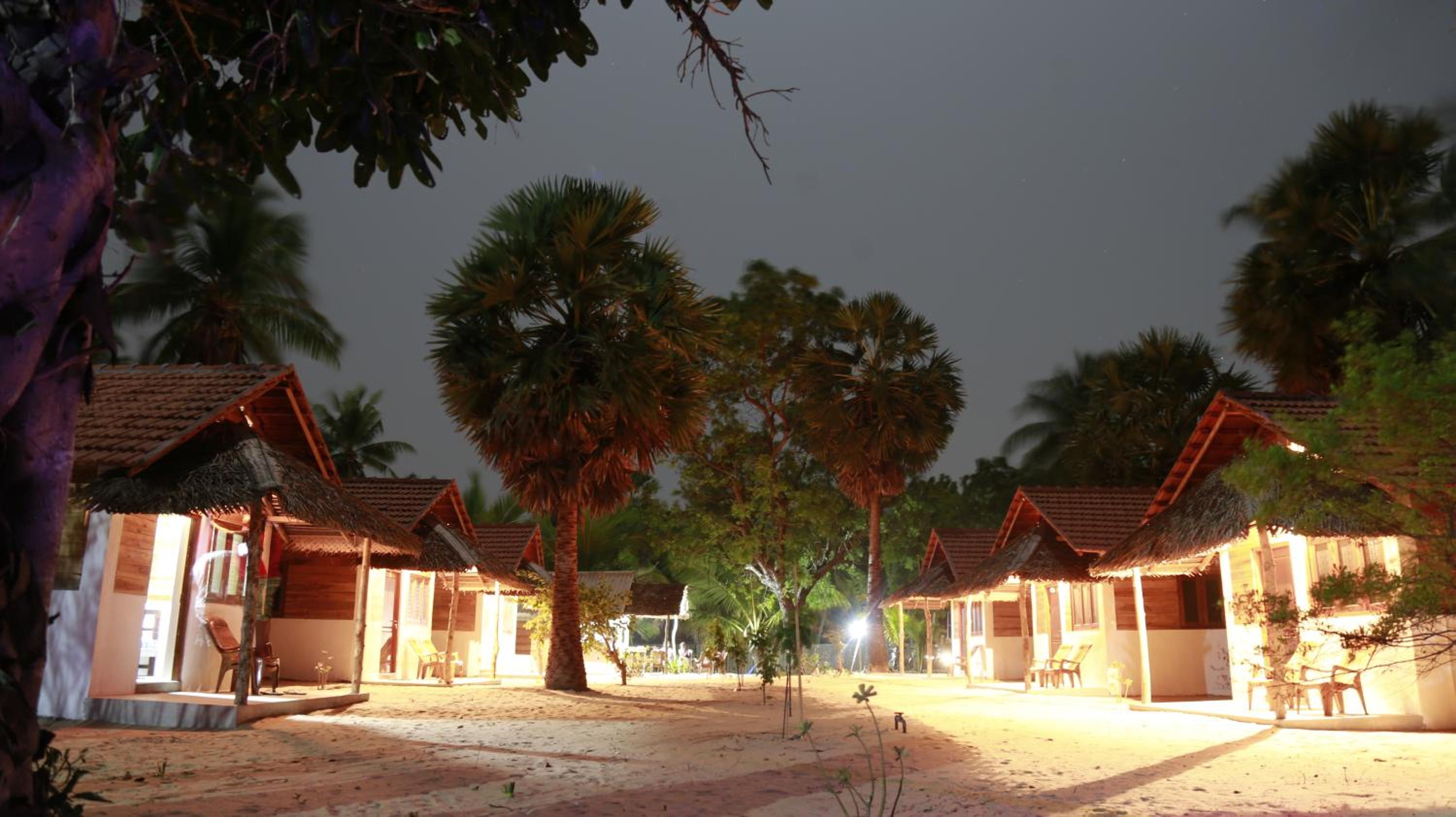 Double Room with Sea View - Photo 11