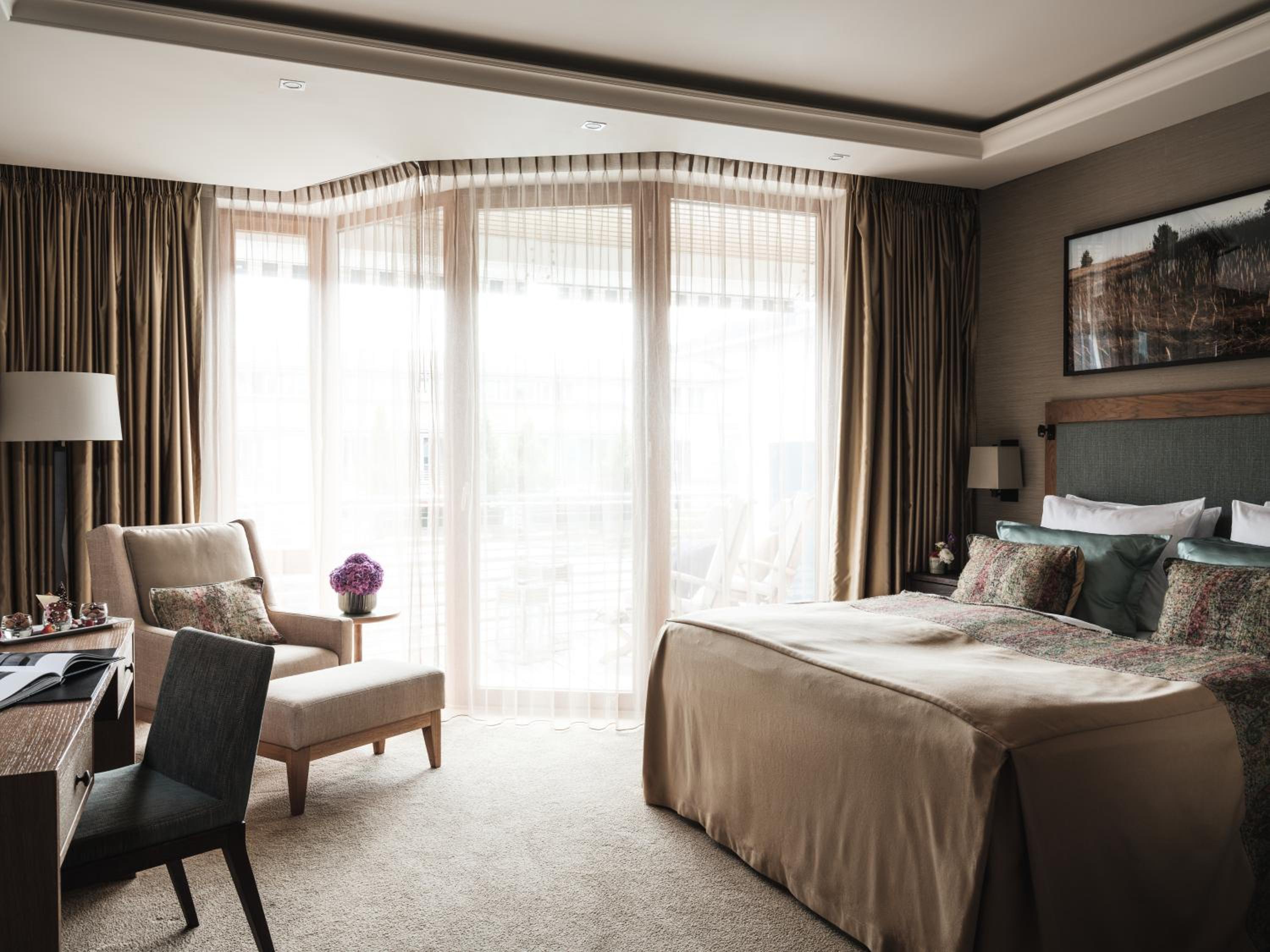 Elegant Nature Double Room with Lake View photo 2